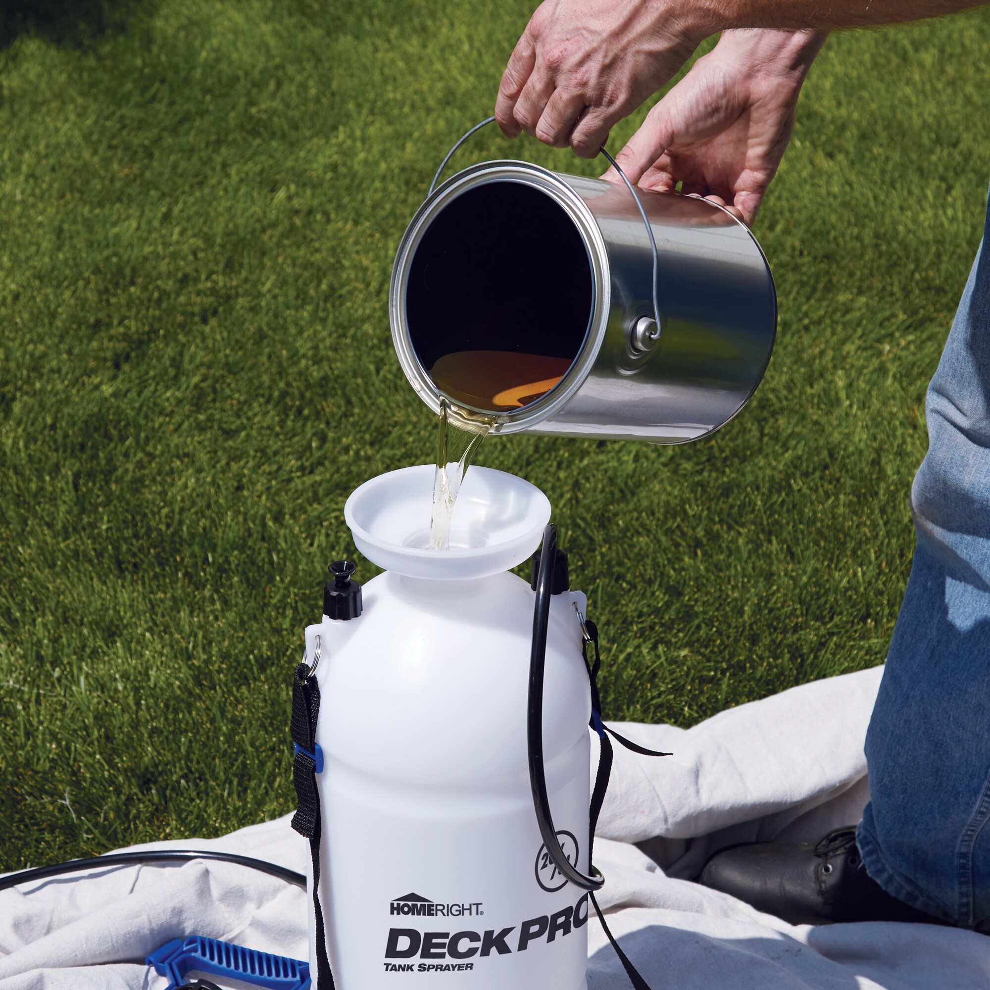 HomeRight C800908.M Tank-Sprayers - View #2