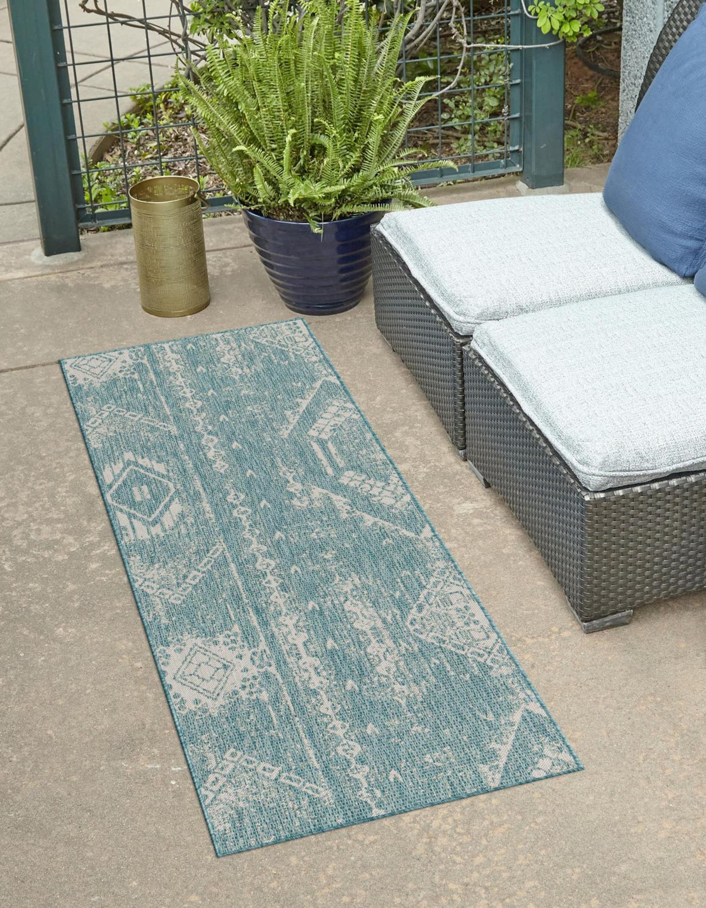 Unique Loom 3181088 Outdoor Bohemian 3 x 8 (ft) Loomed Polypropylene Light Aqua Rectangular Indoor/Outdoor Abstract Runner rug