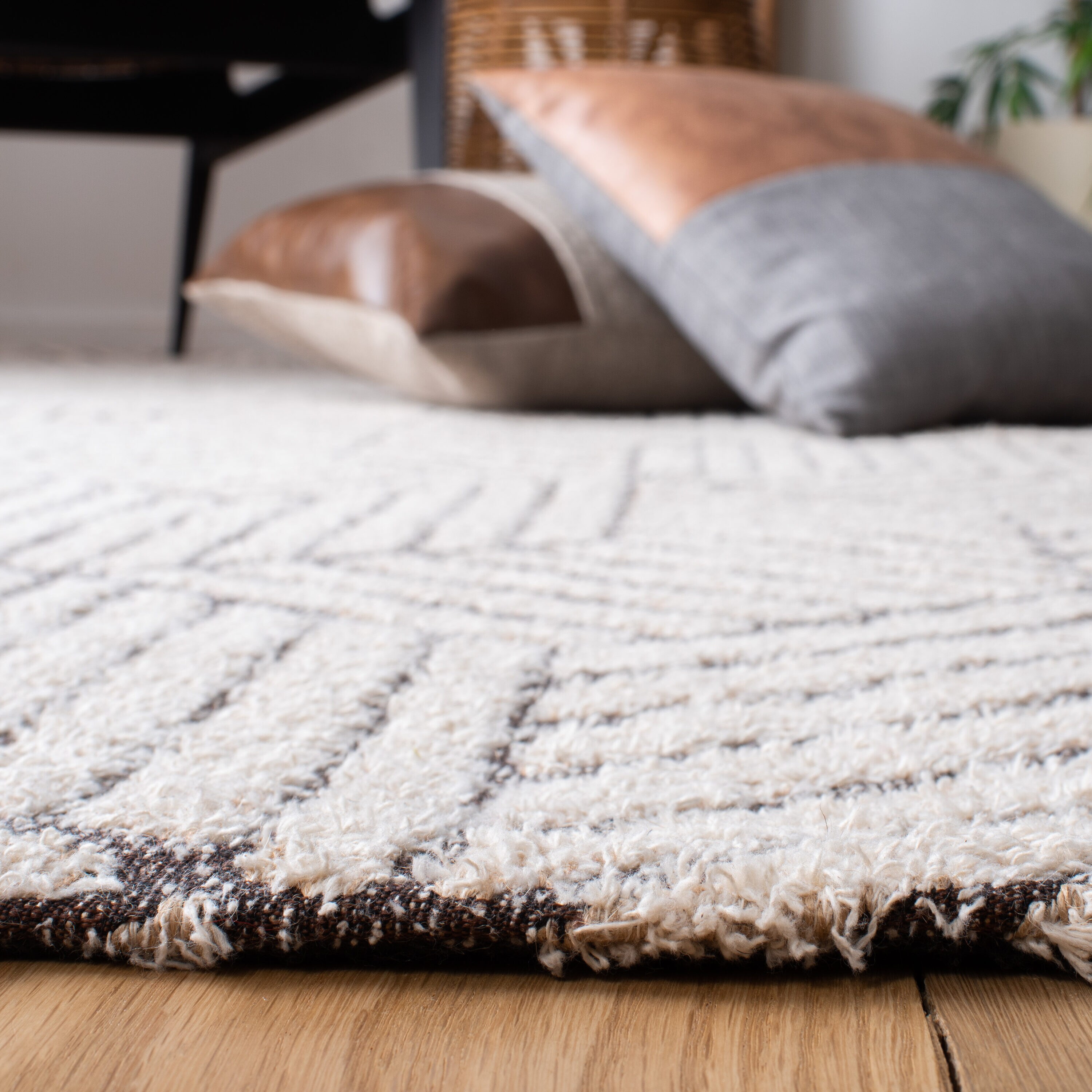 Safavieh CLV902A-5 rugs - View #4