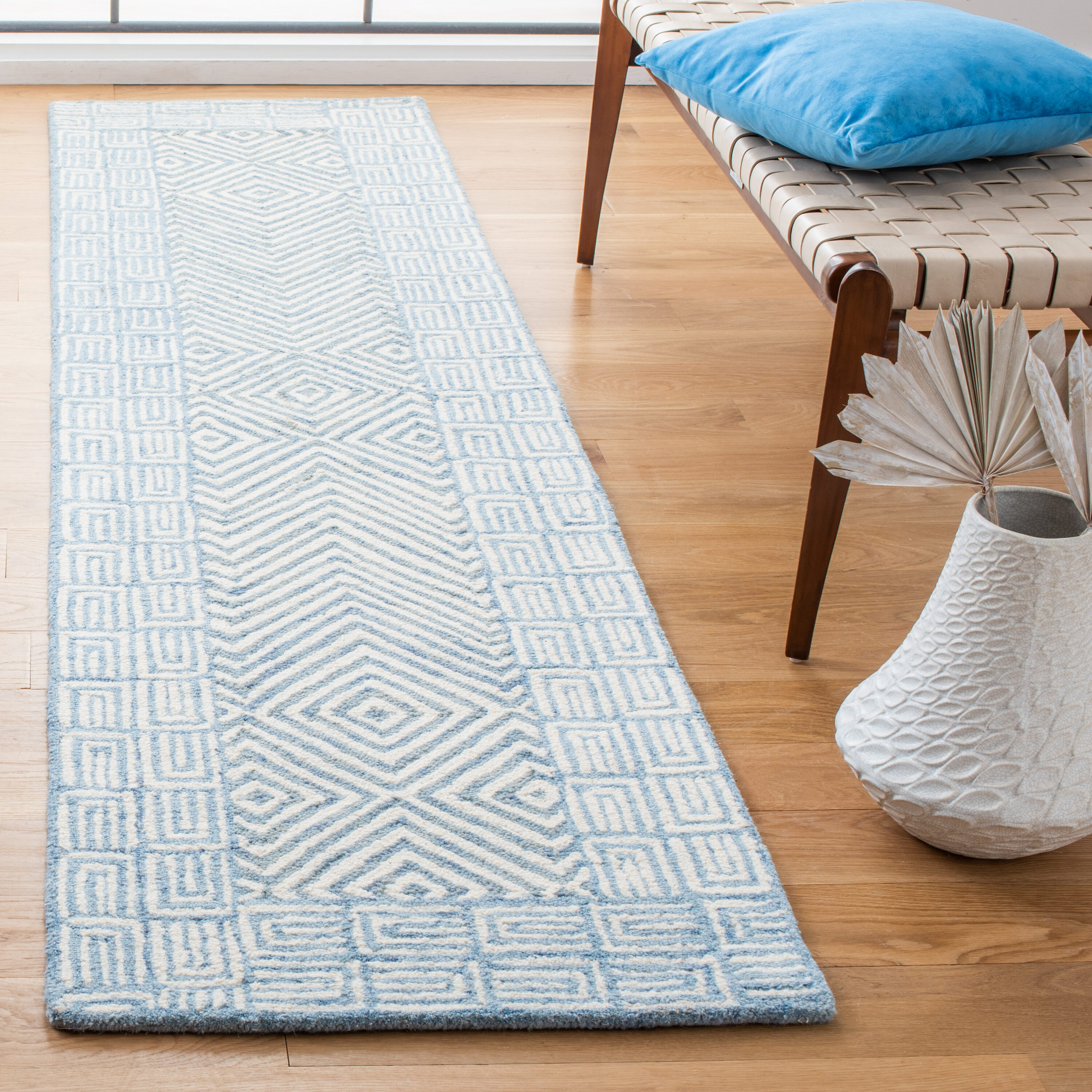  Roslyn 353 Light Blue/Ivory Contemporary 2ft-3in x 9ft Runner Rug