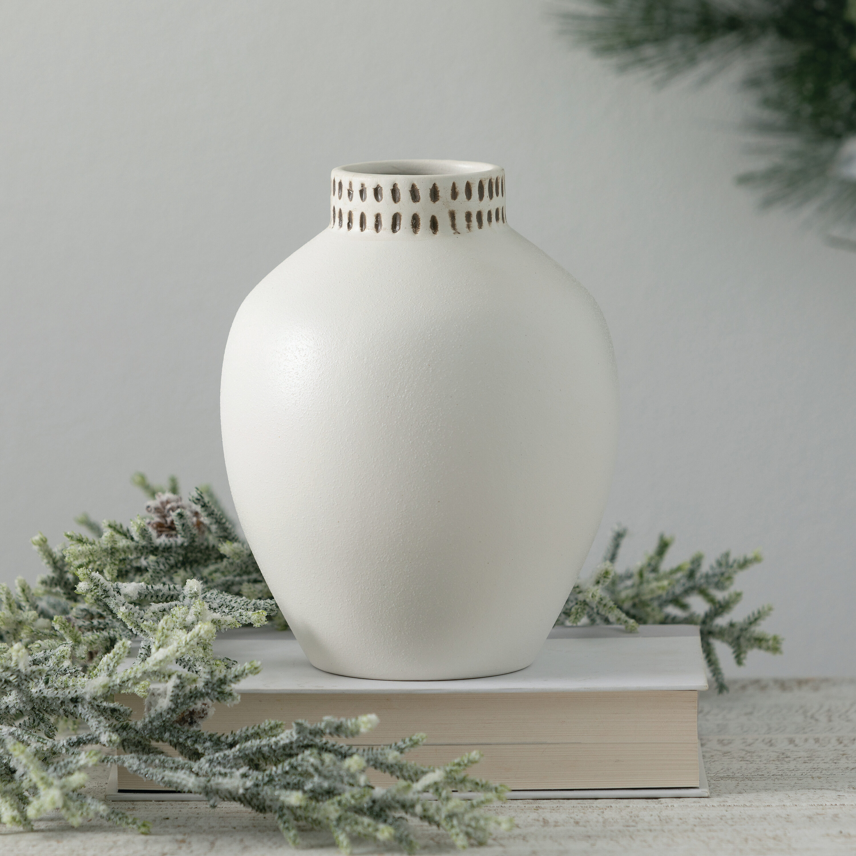 Ivory Ceramic Textured Ginger Jar Vase