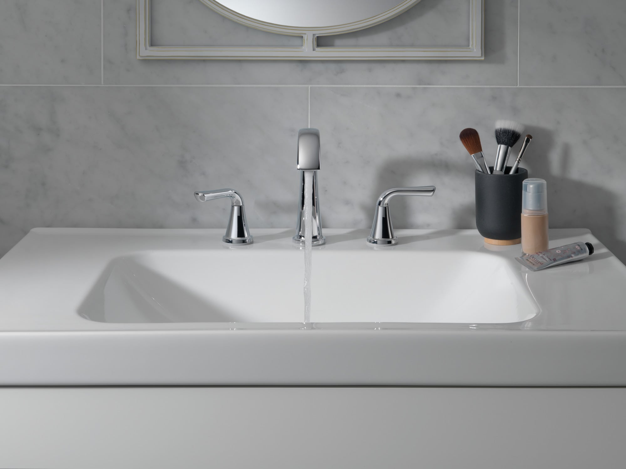 Delta 35890LF Lavatory-Faucets - View #2