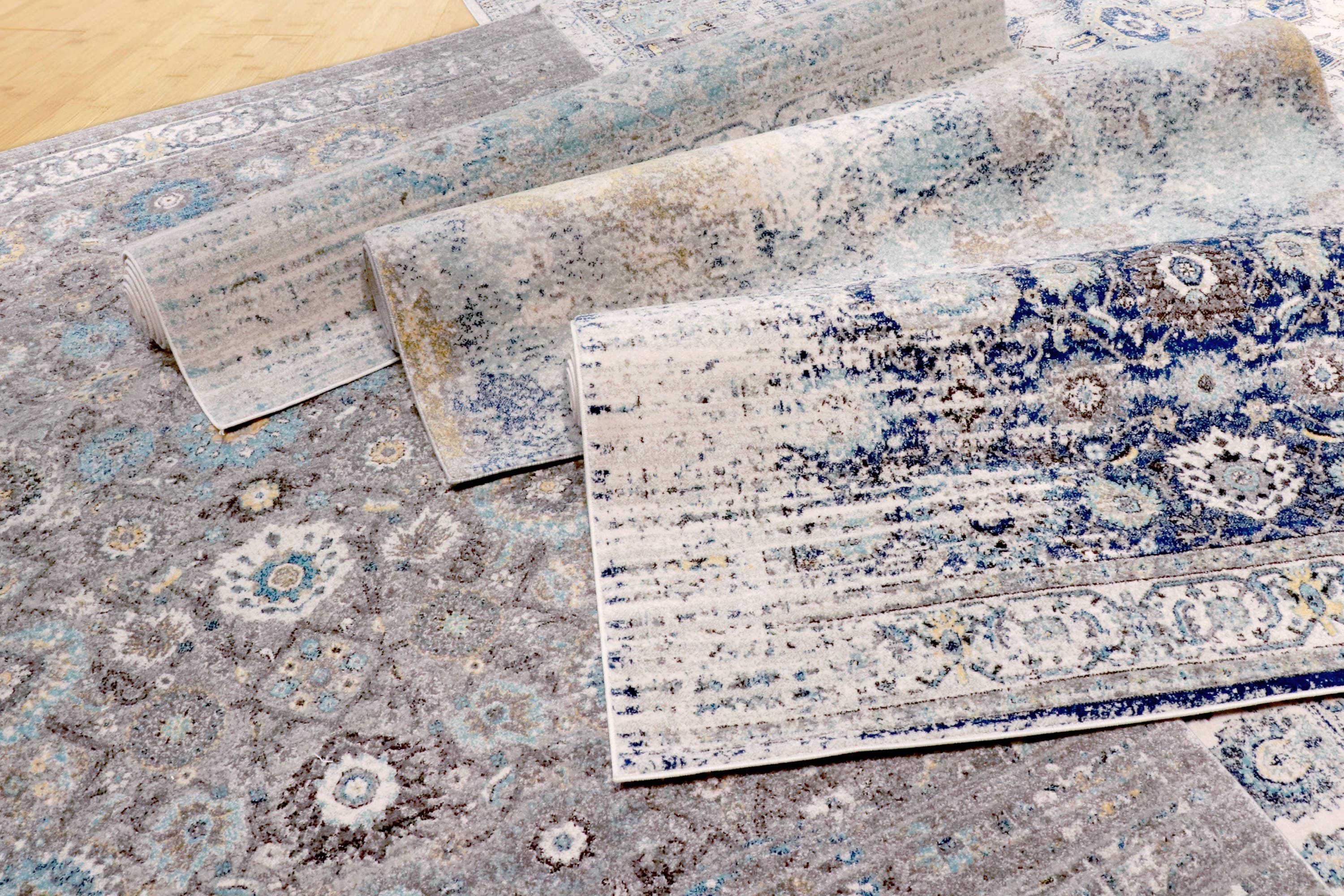 Silver and Blue Rectangular Synthetic Oriental Rug 4' x 6'