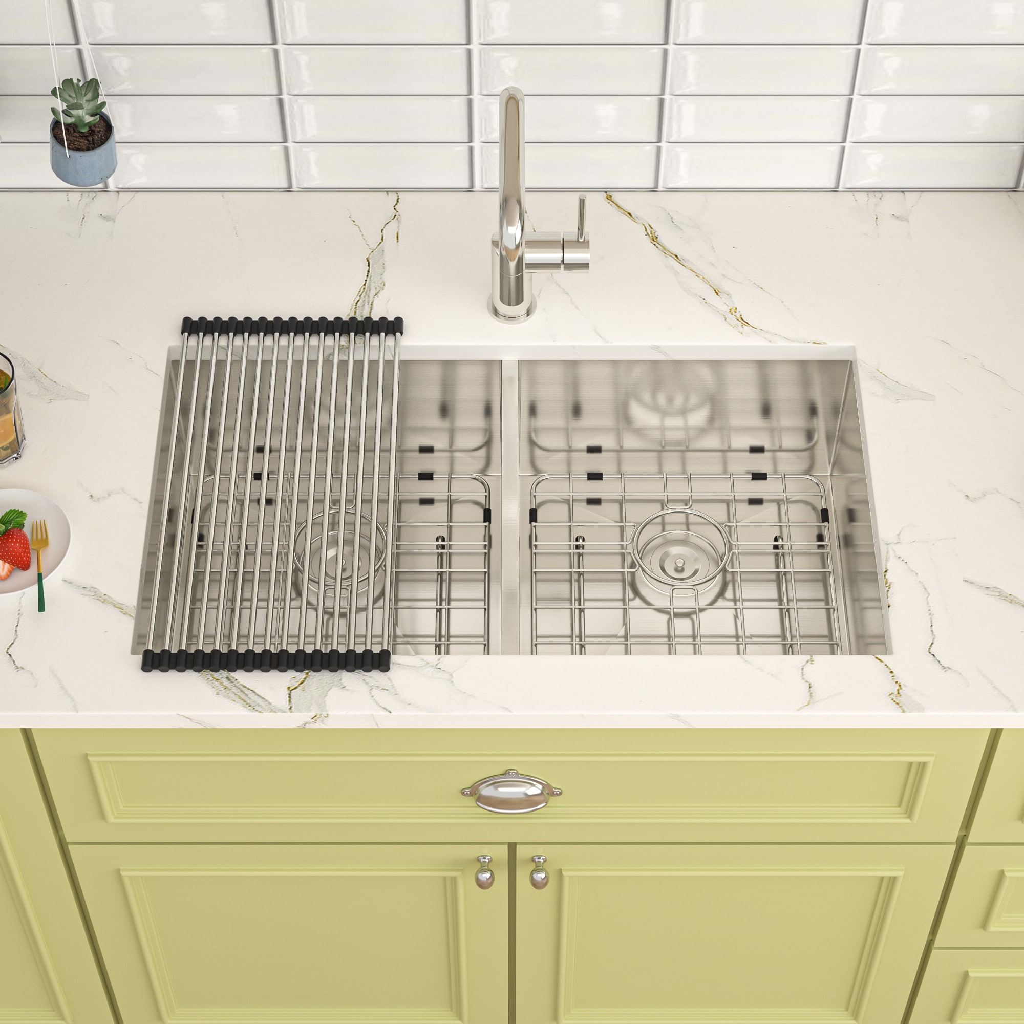 KICHAE 32-in x 18-in Undermount Kitchen Sink 50/50 Double Bowl 16 Gauge ...