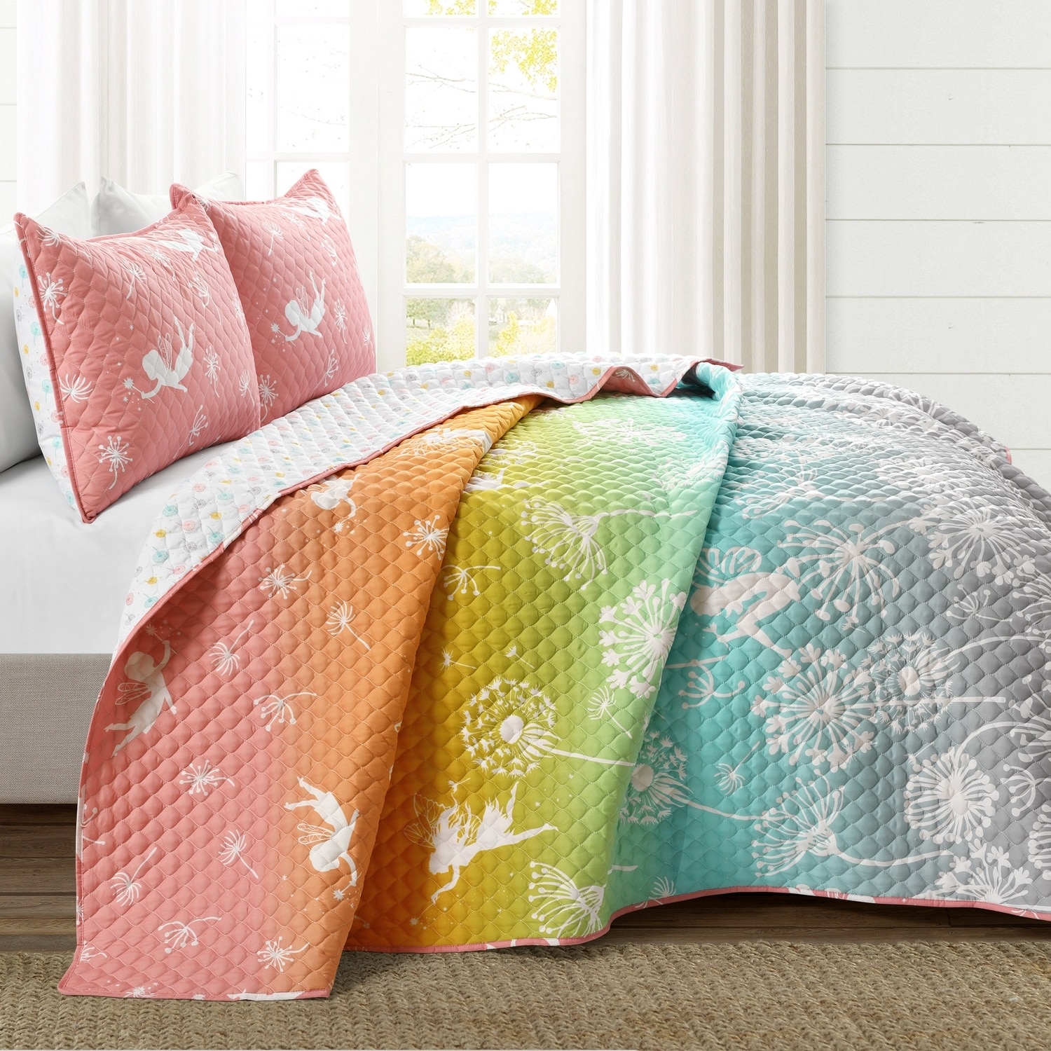 Full Reversible White Microfiber Quilt Set for Girls