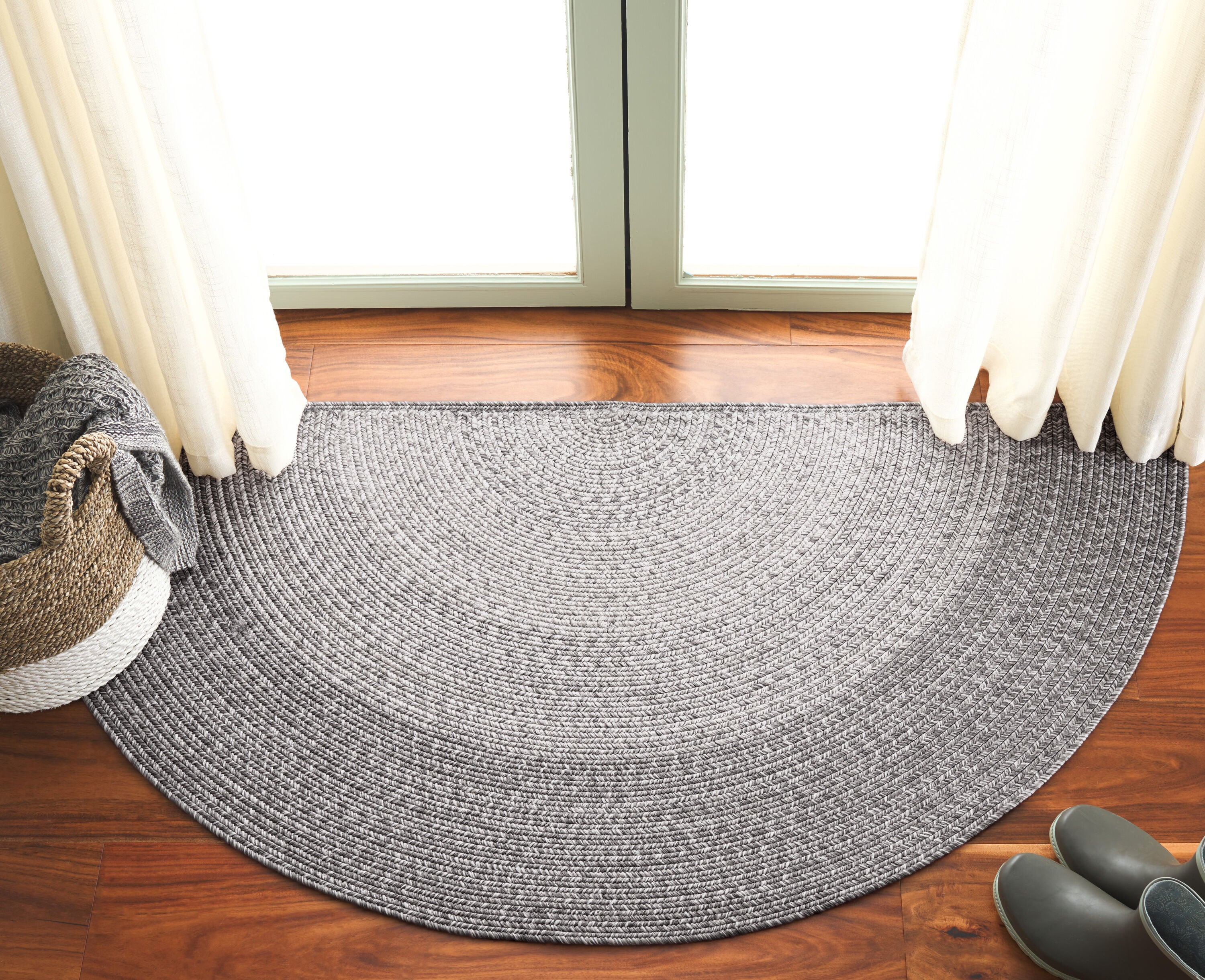Braided 220F Grey 2ft-6in x 5ft Country Floral Rug