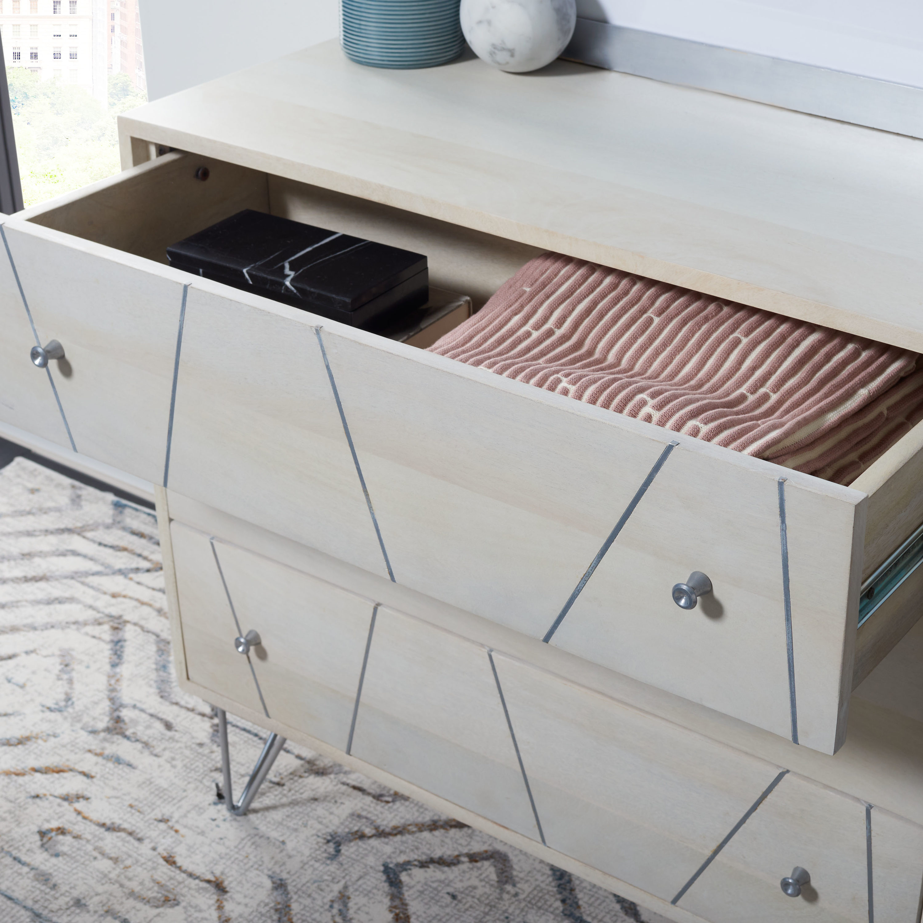 Safavieh CHS9001B dressers - View #4