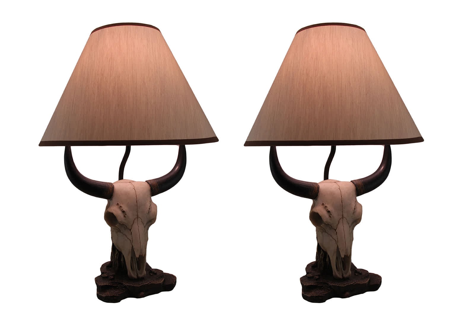 Zeckos ZKO-HD46054-SET Pair of Cast Resin Cow Skull Lamps for Ranch-style Living: Set of 2 Table Lamps with 8-Inch Fabric Shades- Perfect for Rustic Bull Farm Decor- 19.5 Inches High