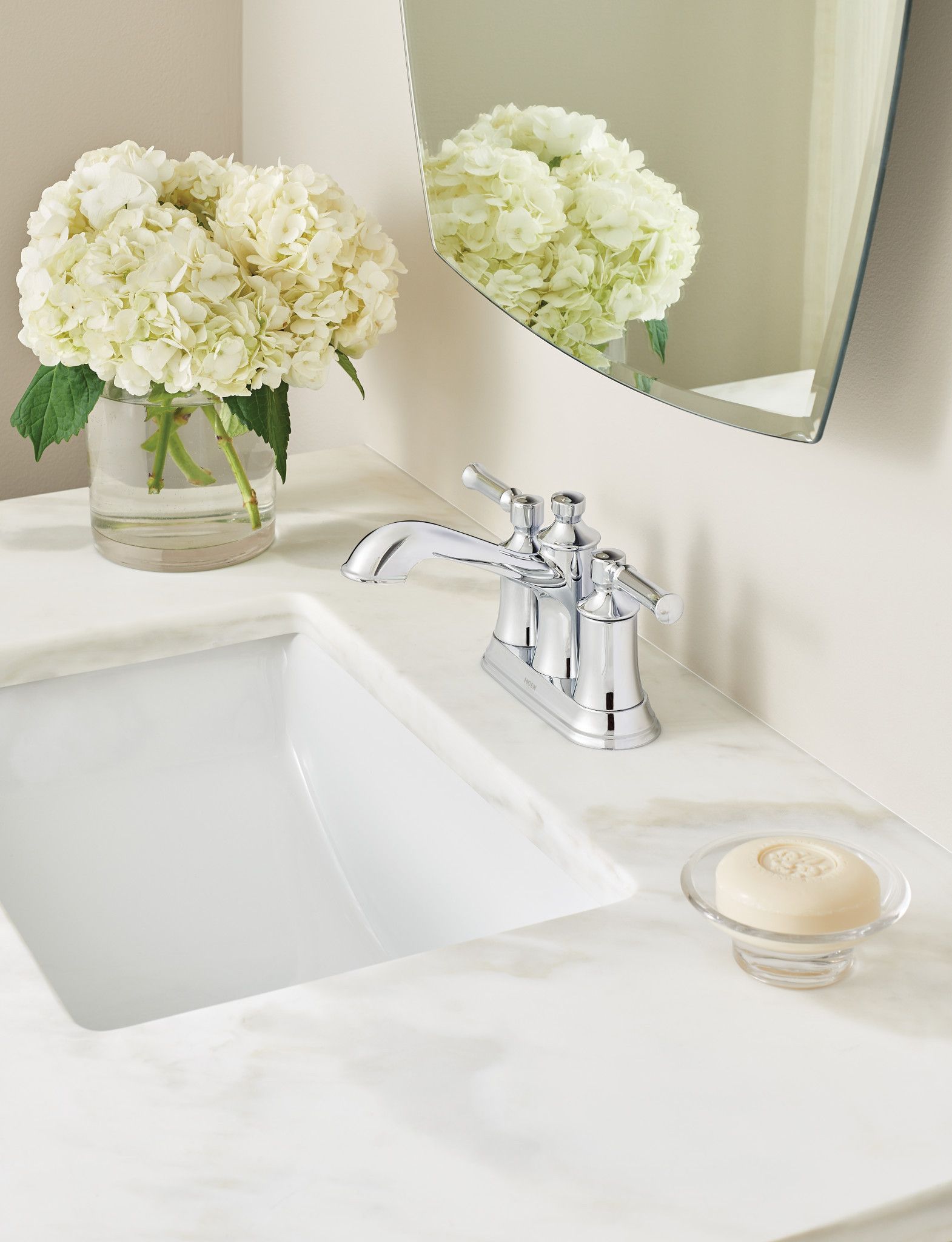Elegant Classic Chrome 6" Centerset Metal Bathroom Faucet with Drain Assembly
