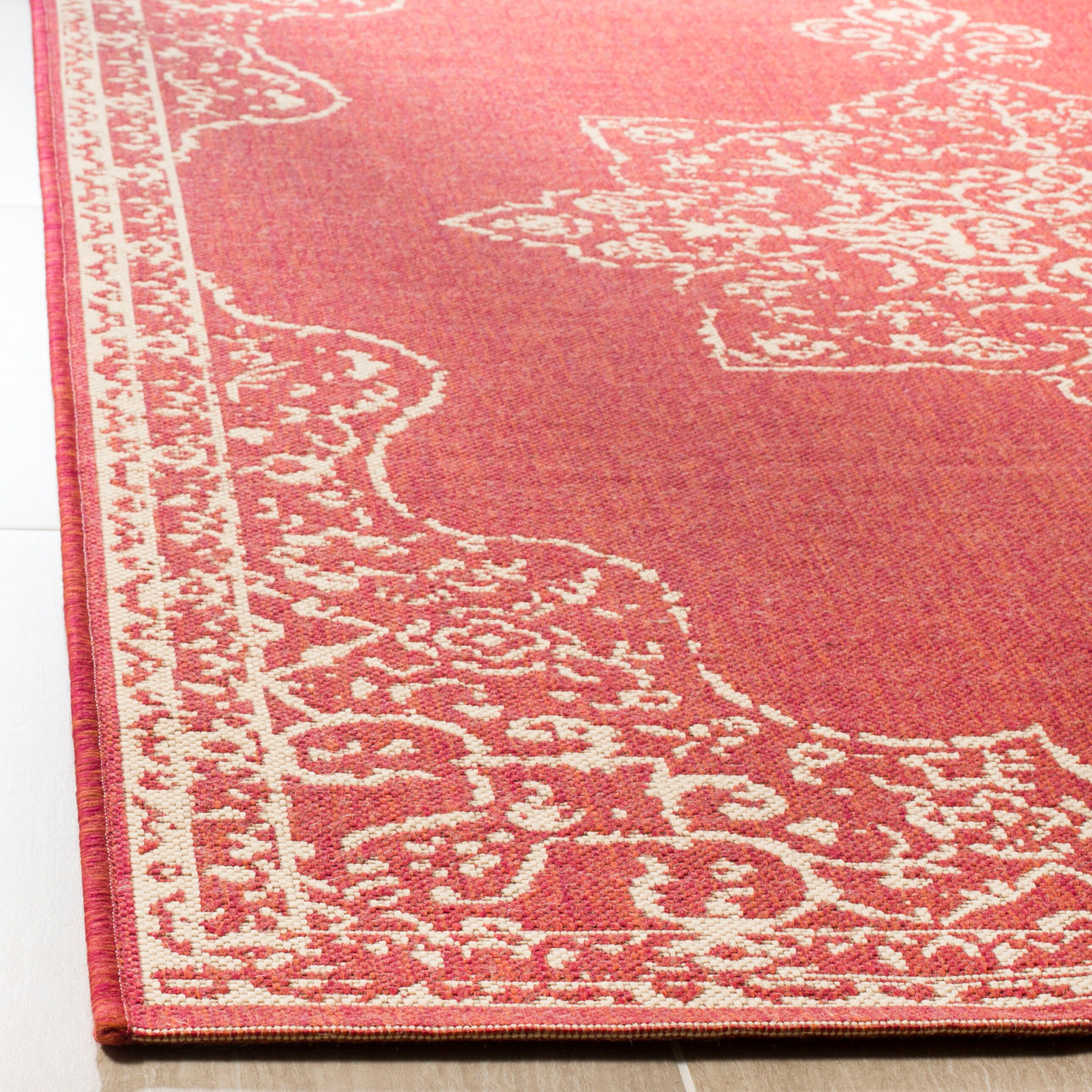 Safavieh LND180Q-6SQ rugs - View #2