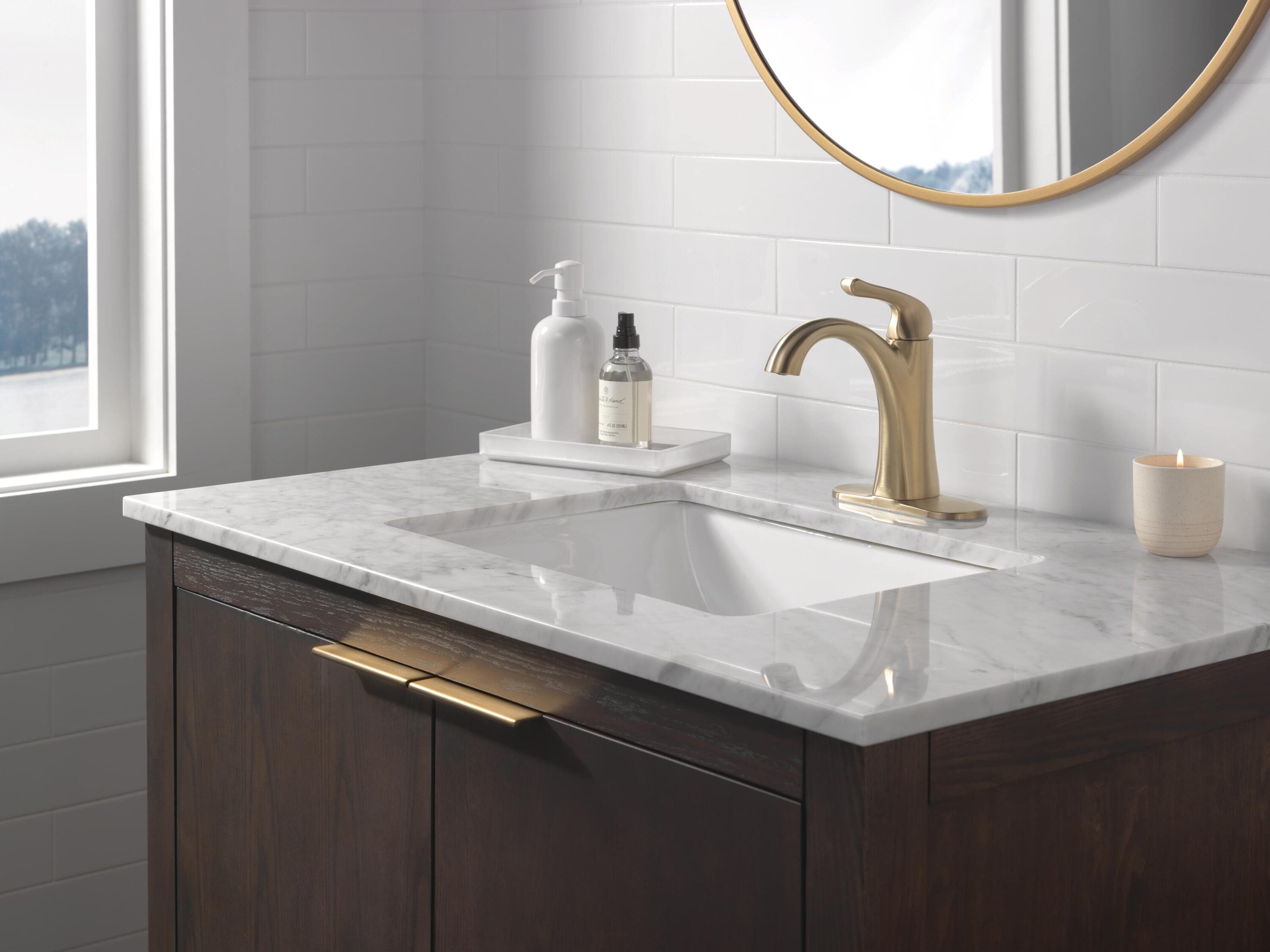 Delta 15840LF-CZ Lavatory-Faucets - View #11
