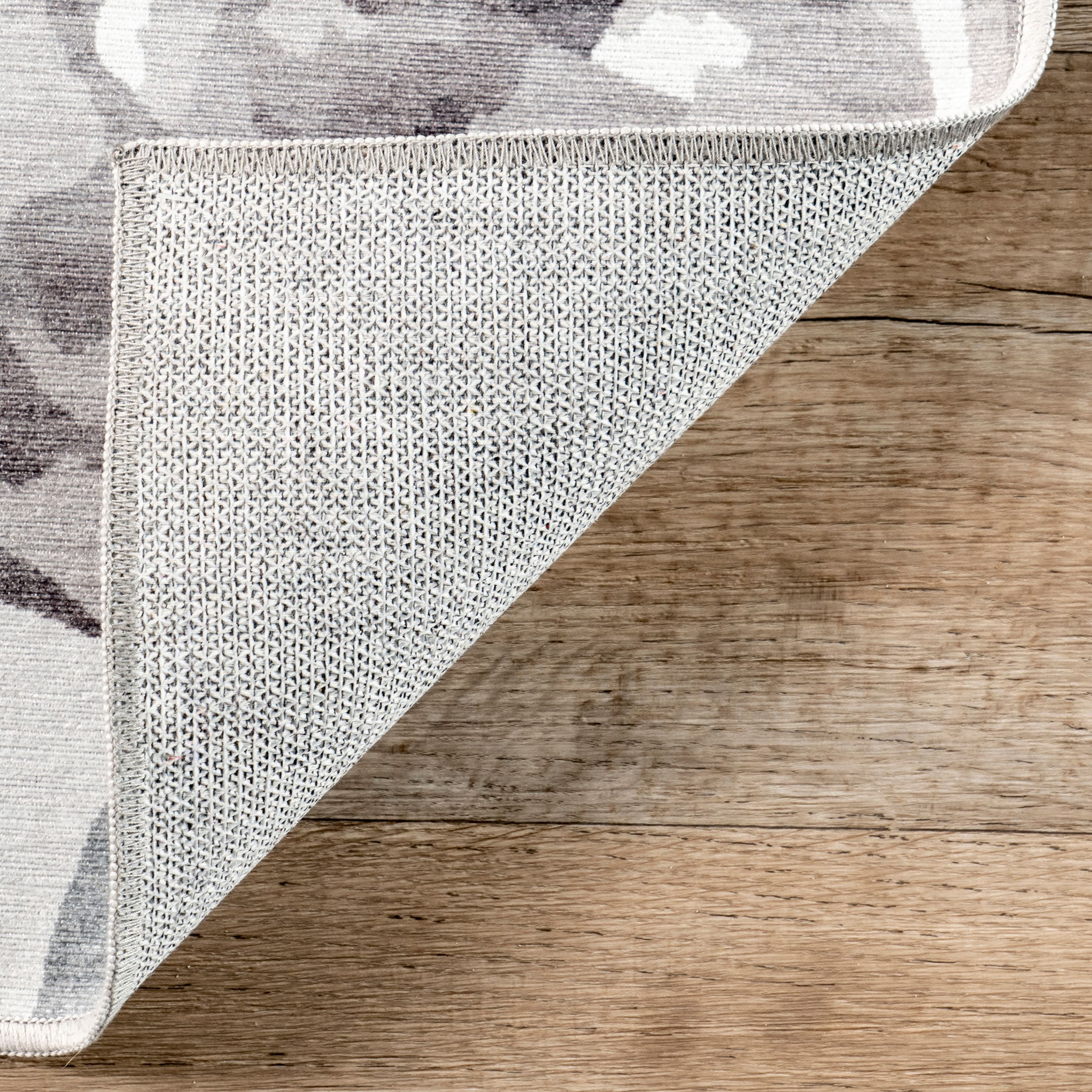 Gray Floral Washable Stain-Resistant Synthetic Area Rug 4' x 6'