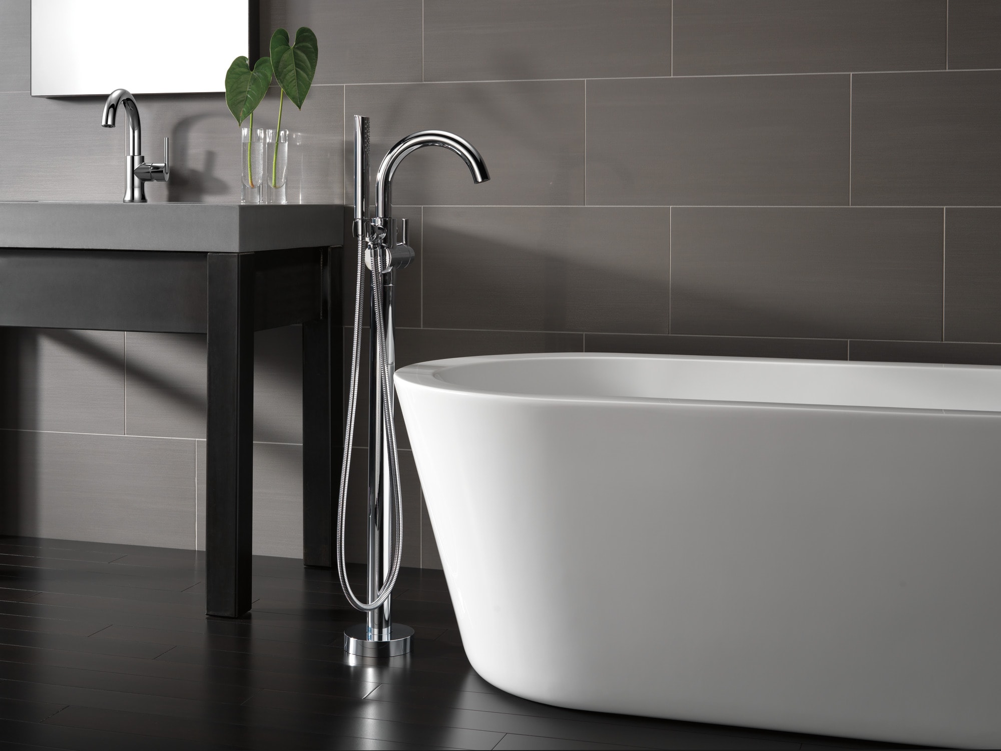Delta T4759-FL Roman-Tub-Faucets - View #17