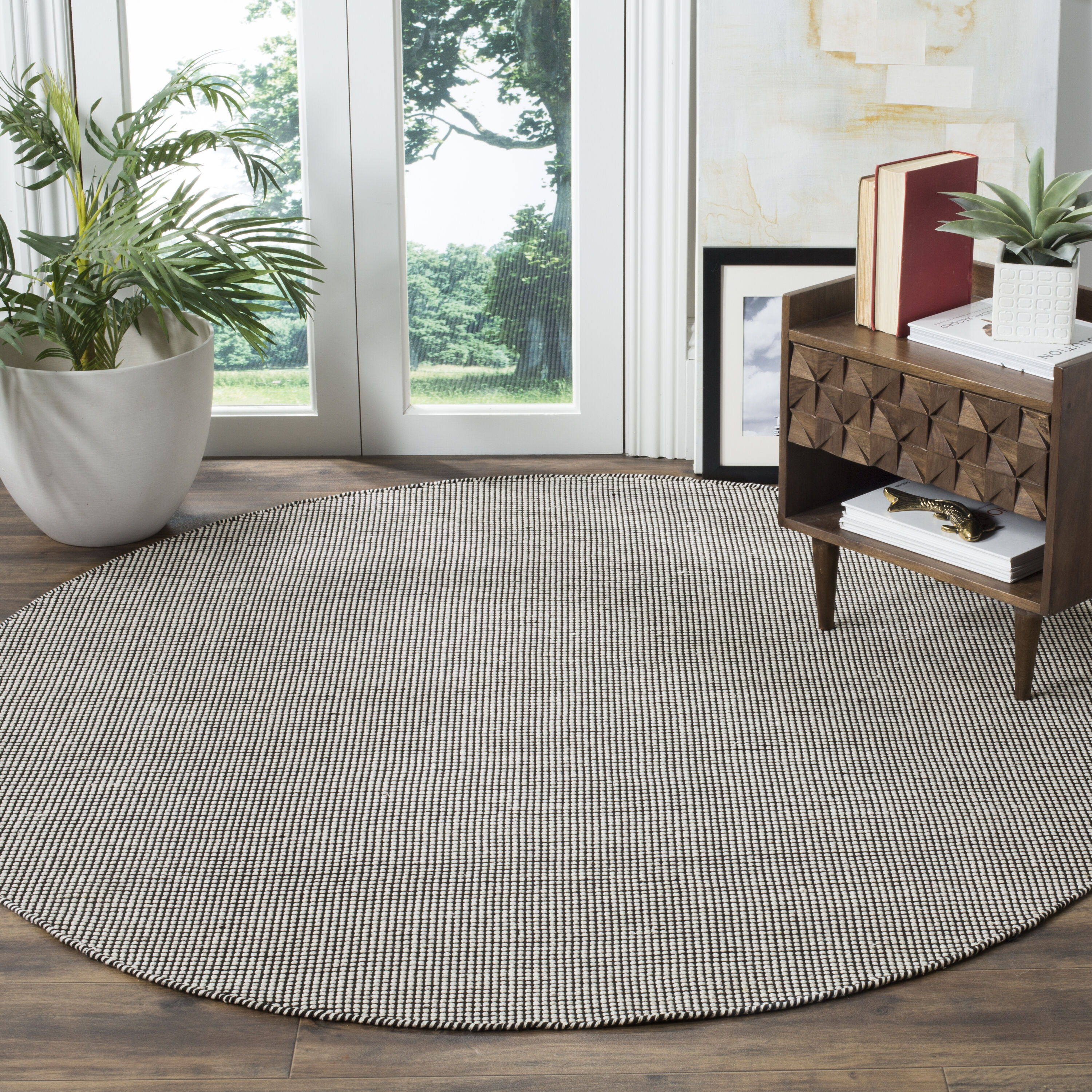 Safavieh MTK345D-4R Montauk Hither 4 x 4 (ft) Cotton Ivory/Black Round Indoor Geometric Coastal Area rug