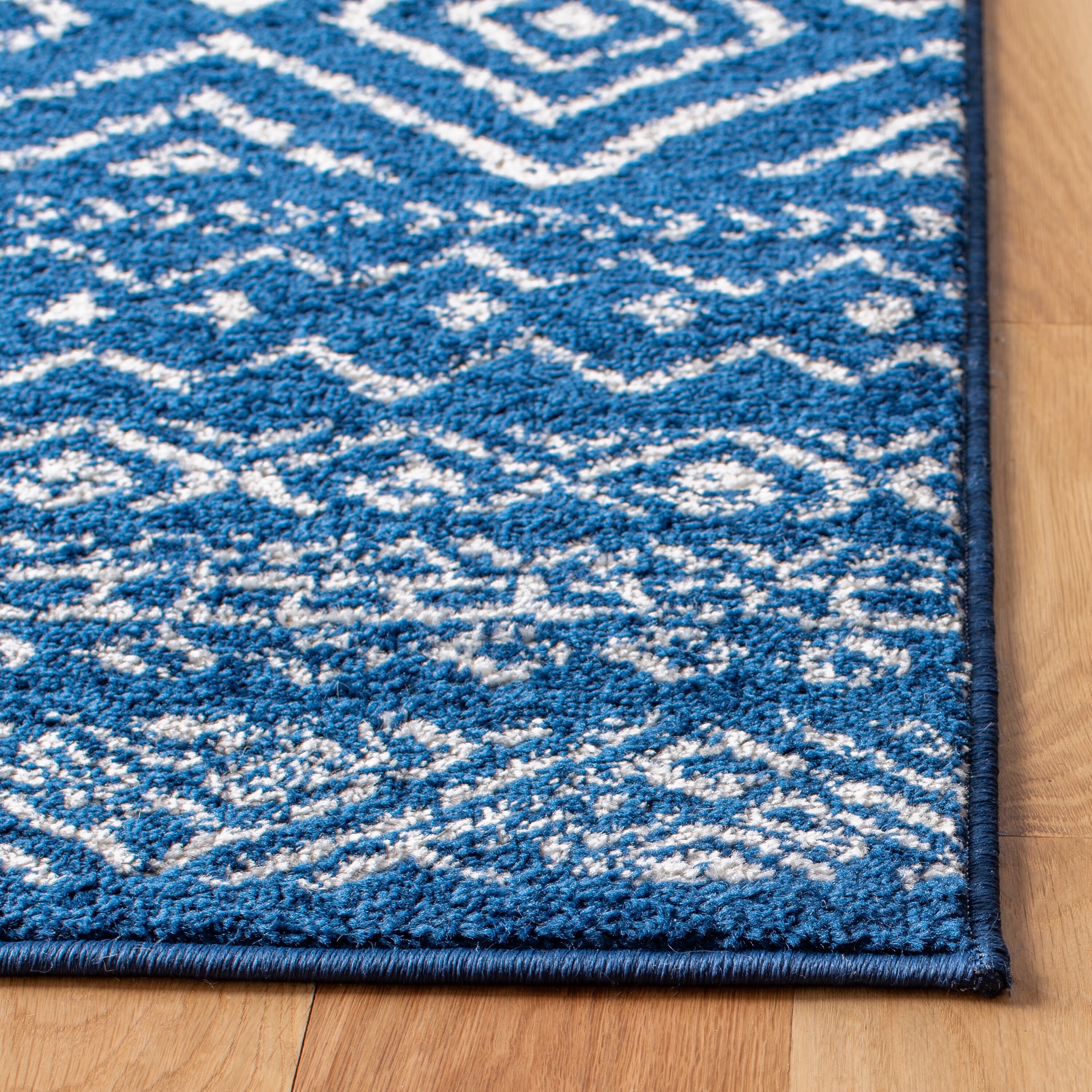 Safavieh TUL267N-7SQ rugs - View #3