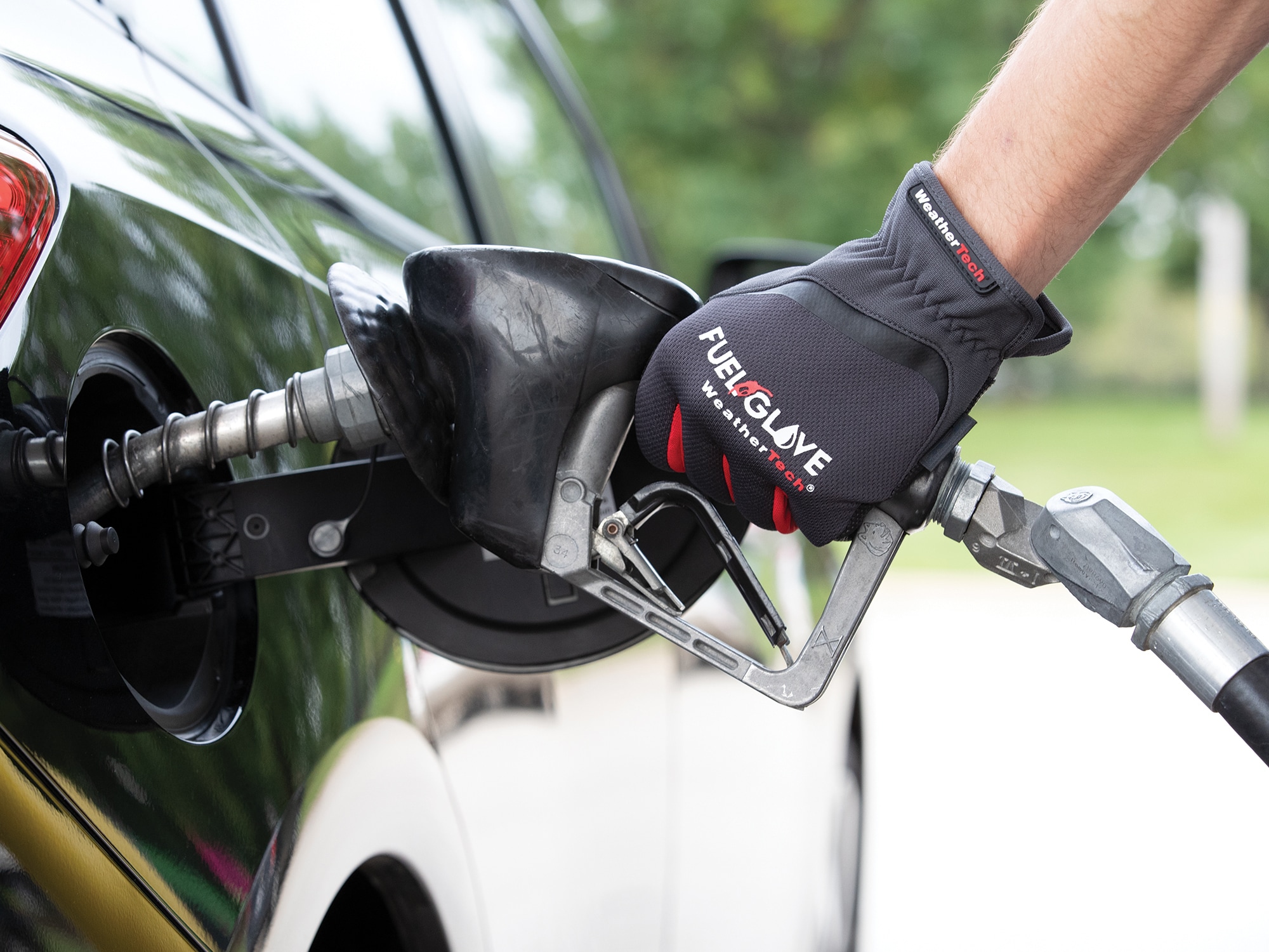 WeatherTech 84FGMMD Work-Gloves - View #2