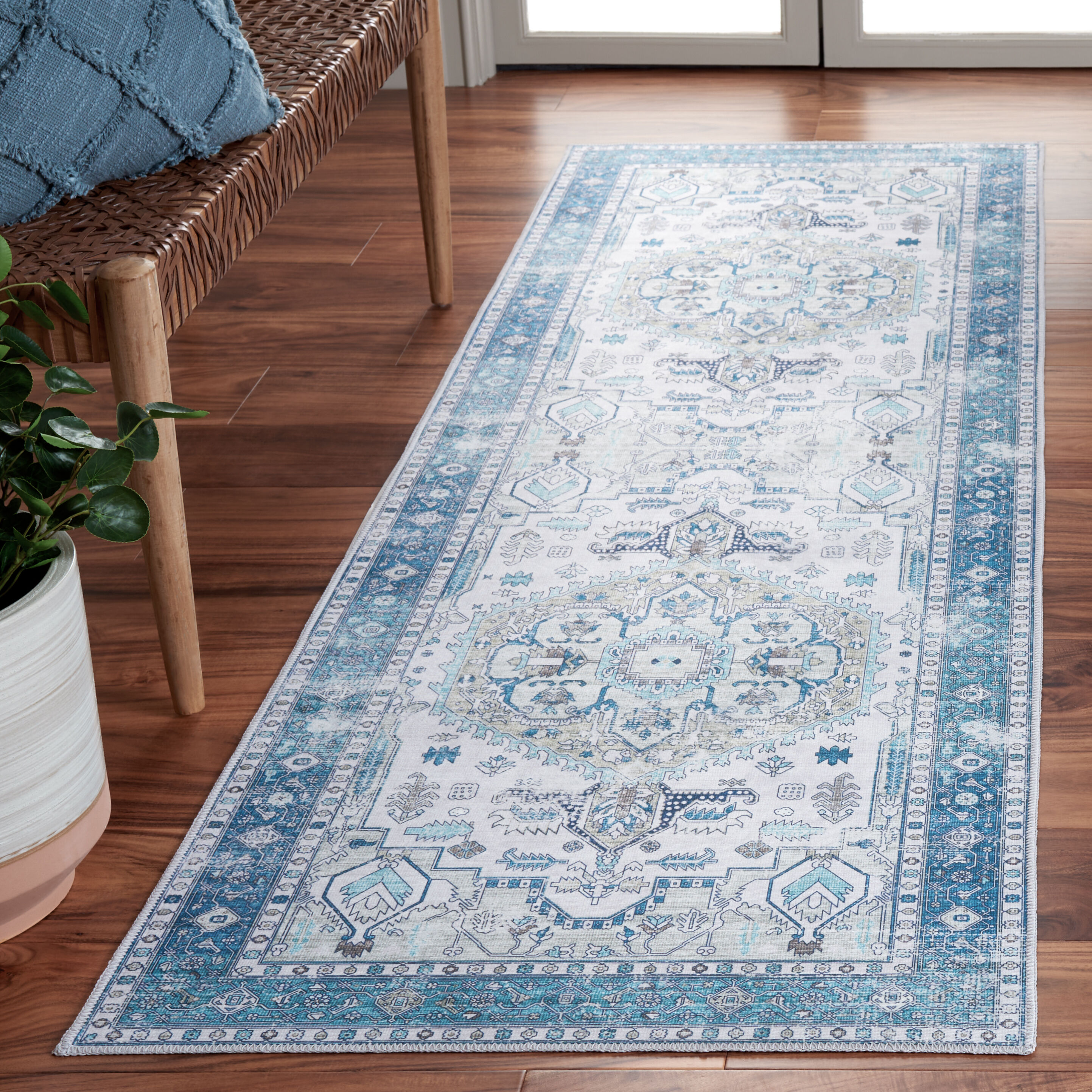 Arizona 105B Beige Blue 2ft-6in x 8ft Traditional Rug