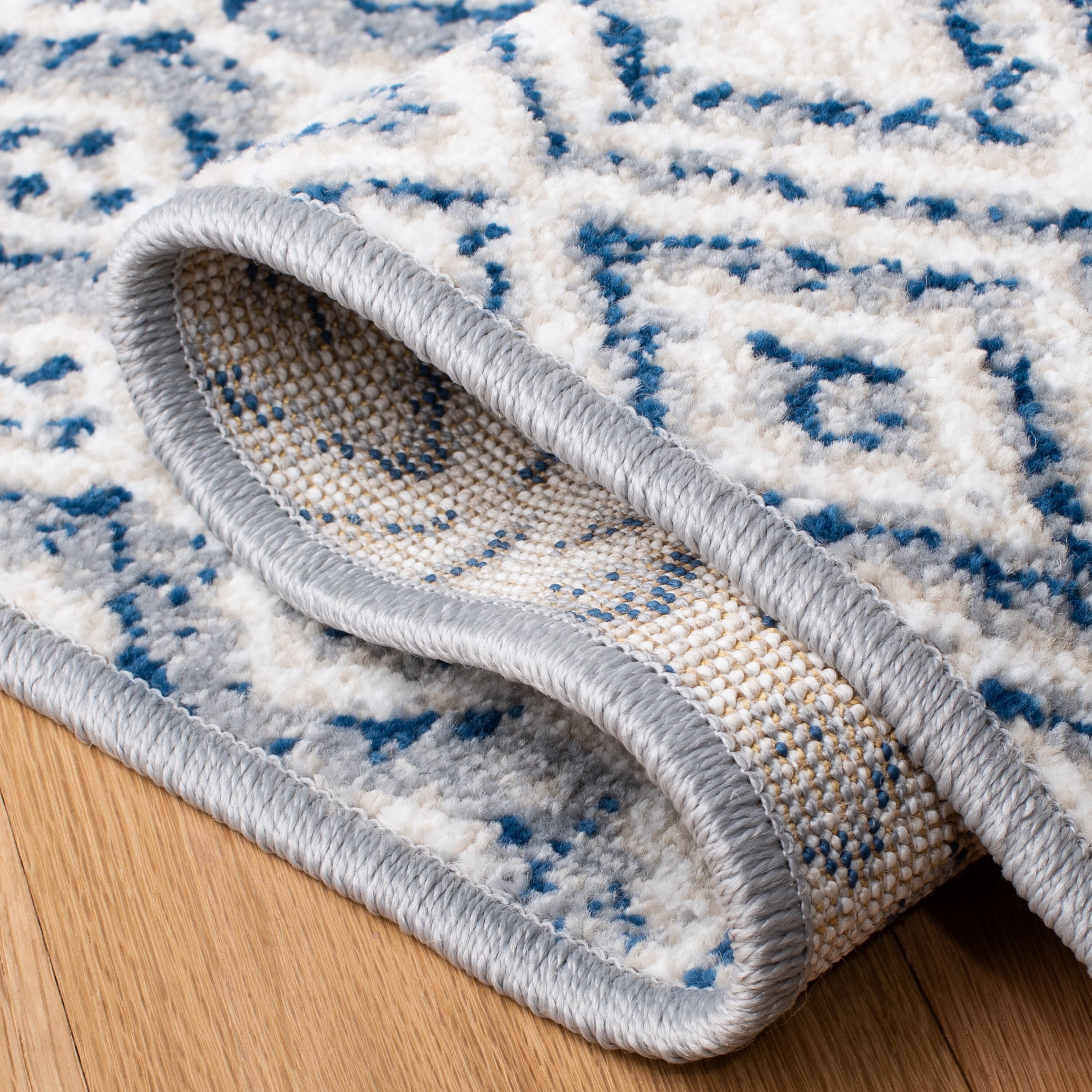 Safavieh BMT132B-4 rugs - View #5