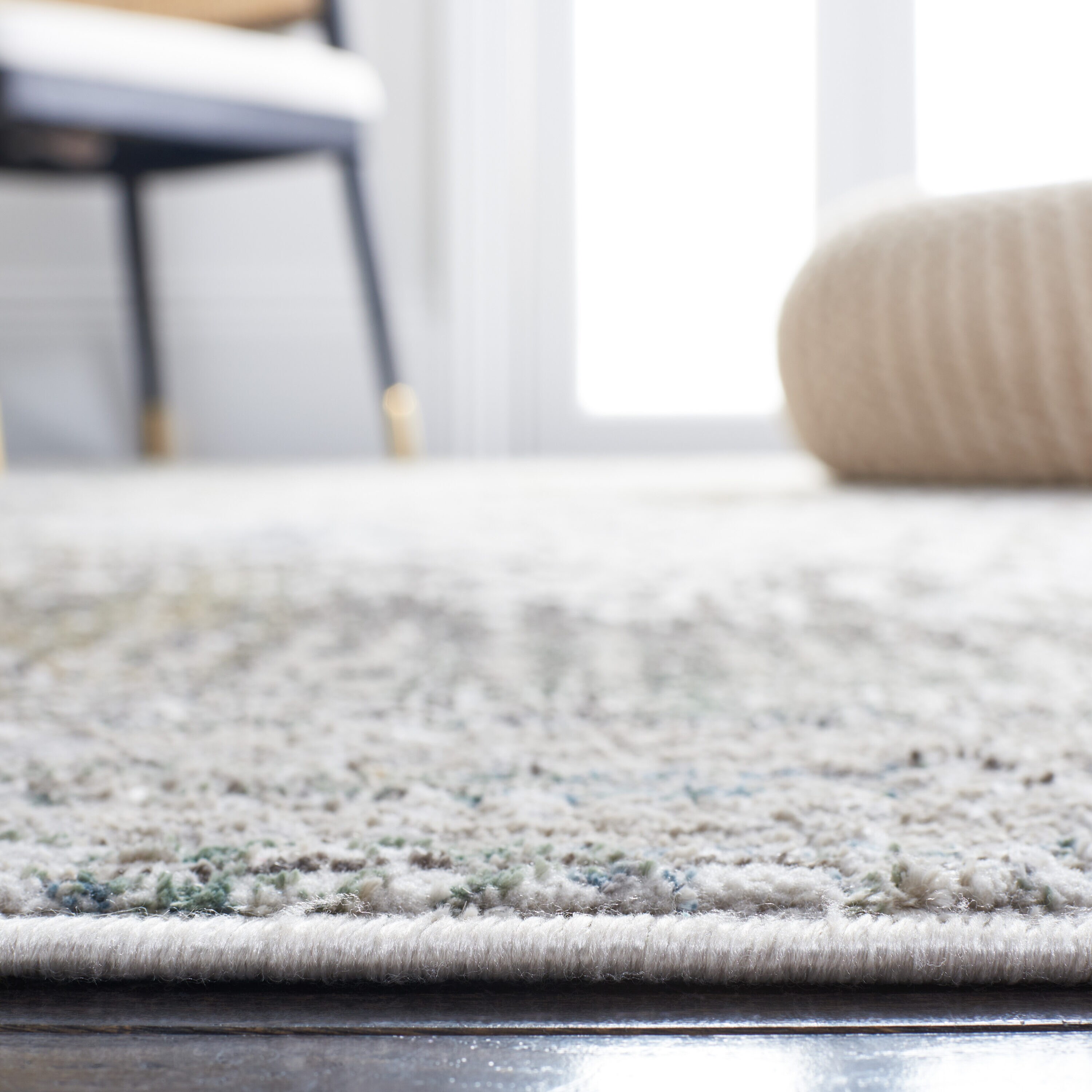 Safavieh BLA220B-4 rugs - View #5