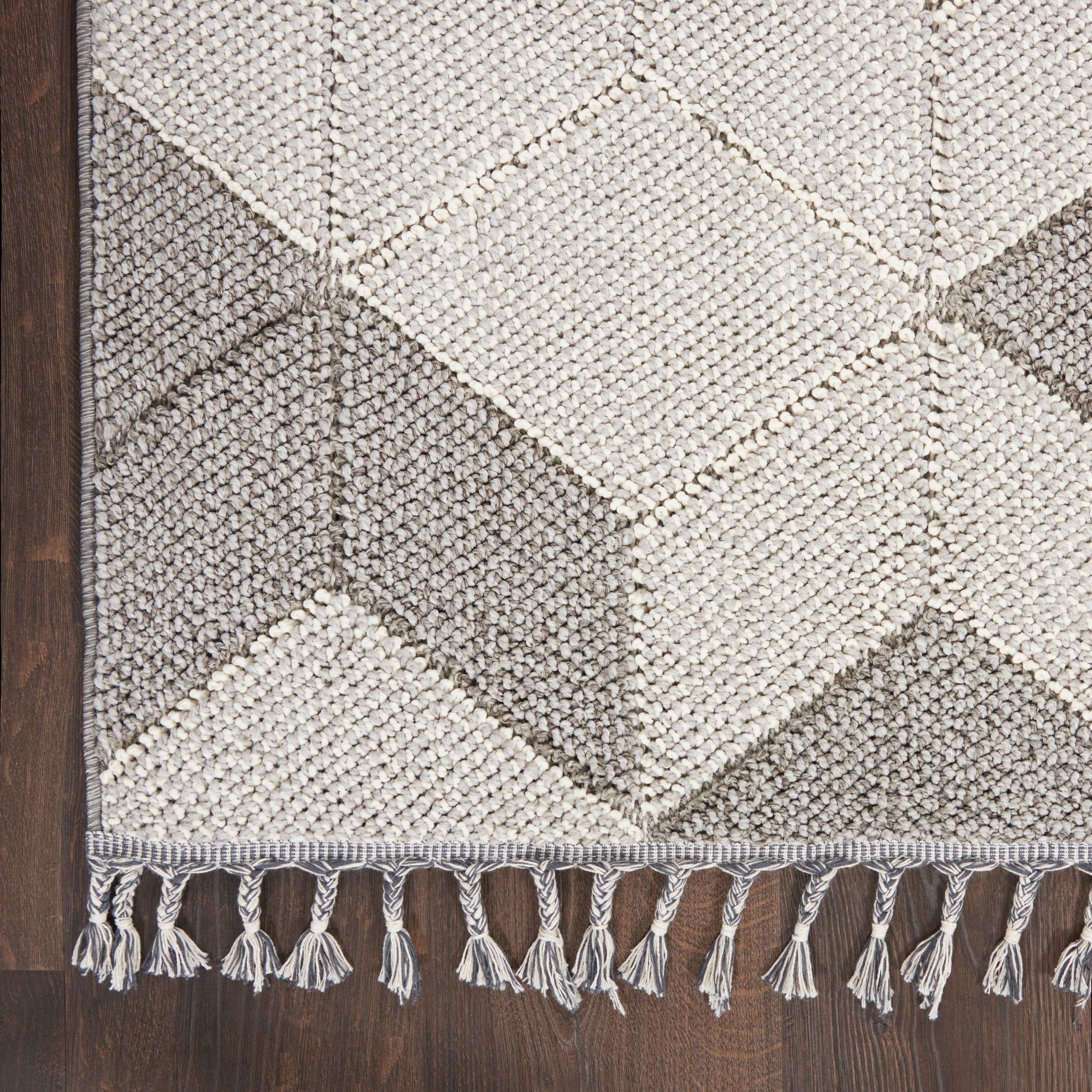 Gray Geometric Braided 4' x 6' Synthetic Rectangular Rug
