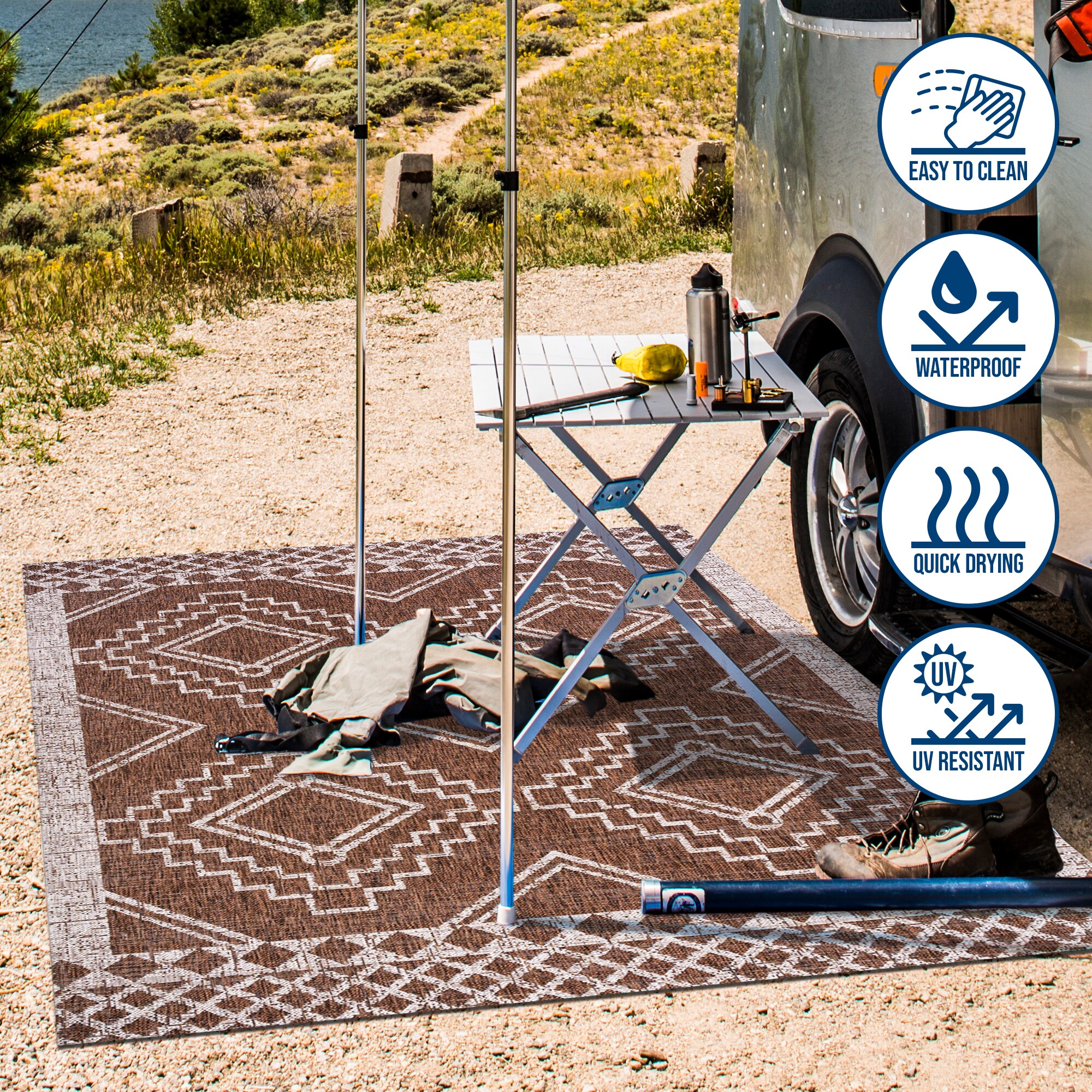 Brown and Beige Diamond Medallion Indoor/Outdoor Rug