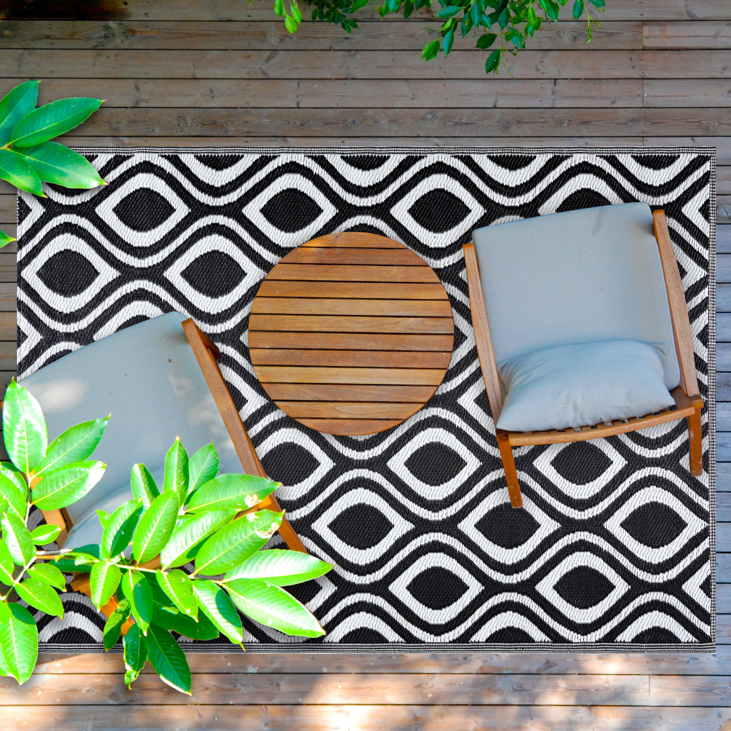 Playa Rug PLY-R-VNC-BW-4X6 4 x 6 (ft) Knotted Polypropylene Venice-BlackWhite Rectangular Indoor/Outdoor Geometric Area rug