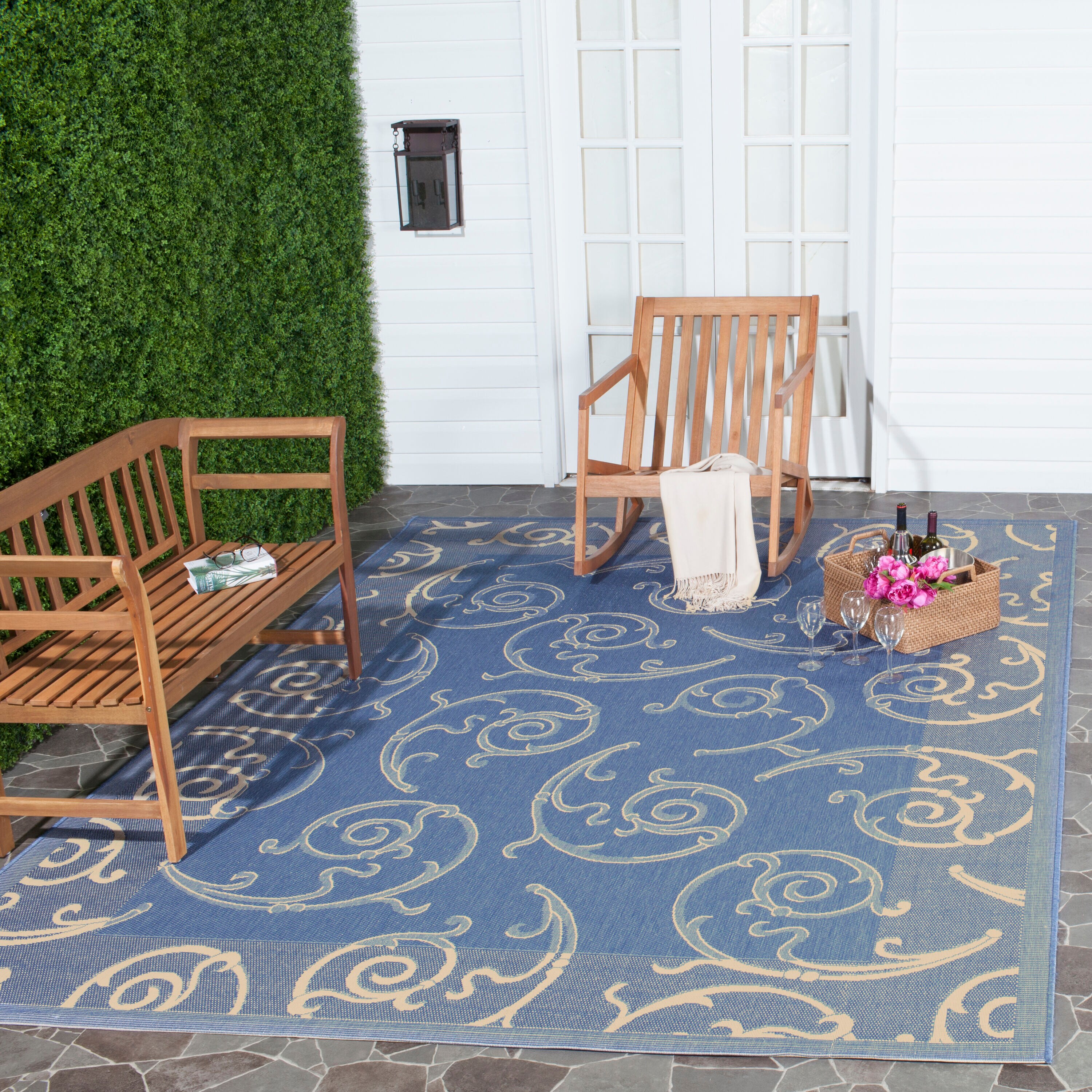Safavieh CY2665-3103-6 Courtyard Scrolls 7 x 10 (ft) Loomed Polypropylene Blue/Natural Rectangular Indoor/Outdoor Abstract Coastal Area rug