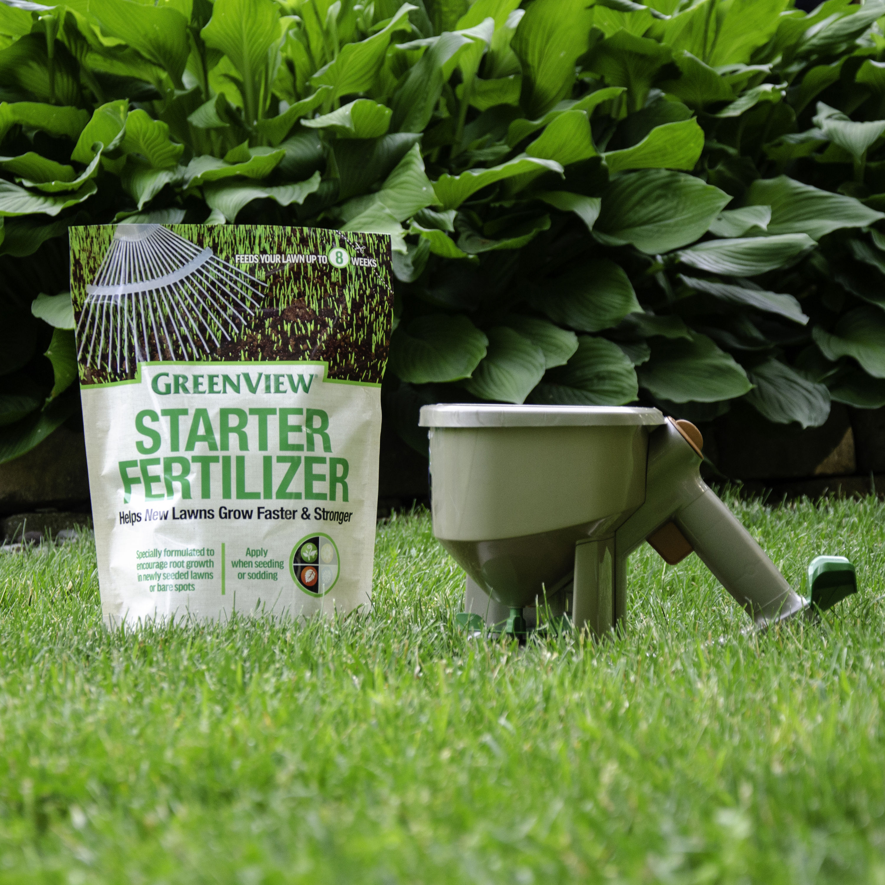 greenview-8-lb-2500-sq-ft-10-18-10-lawn-starter-fertilizer-in-the-lawn