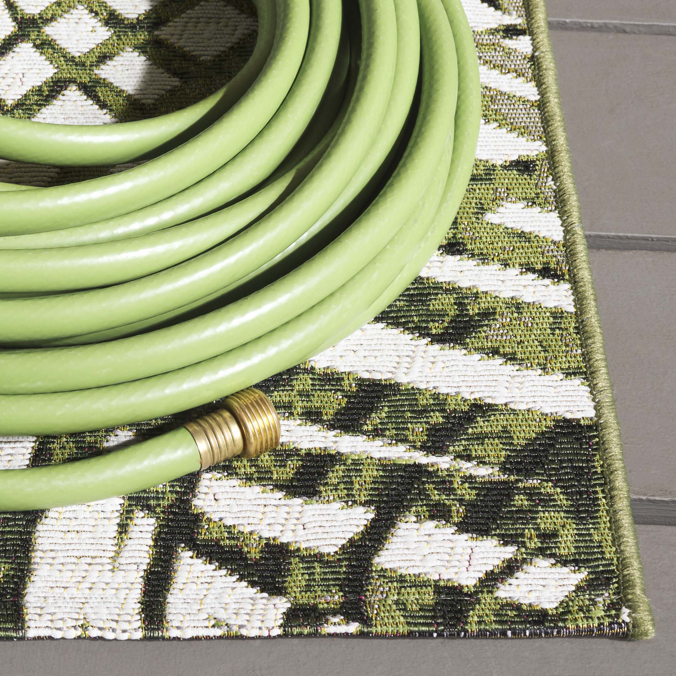 Safavieh BAR564A-4 rugs - View #3