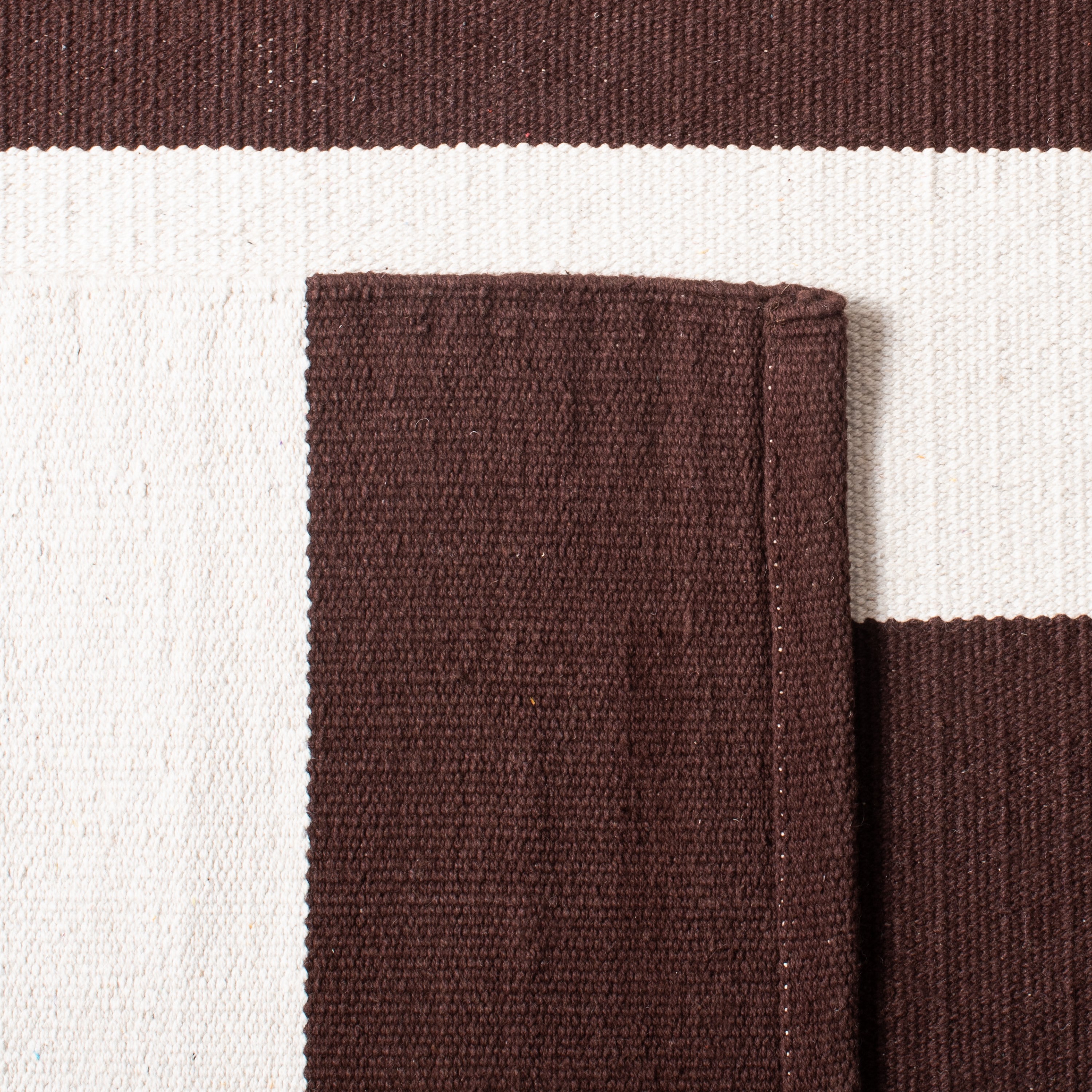 Safavieh MTK712P-3 rugs - View #6