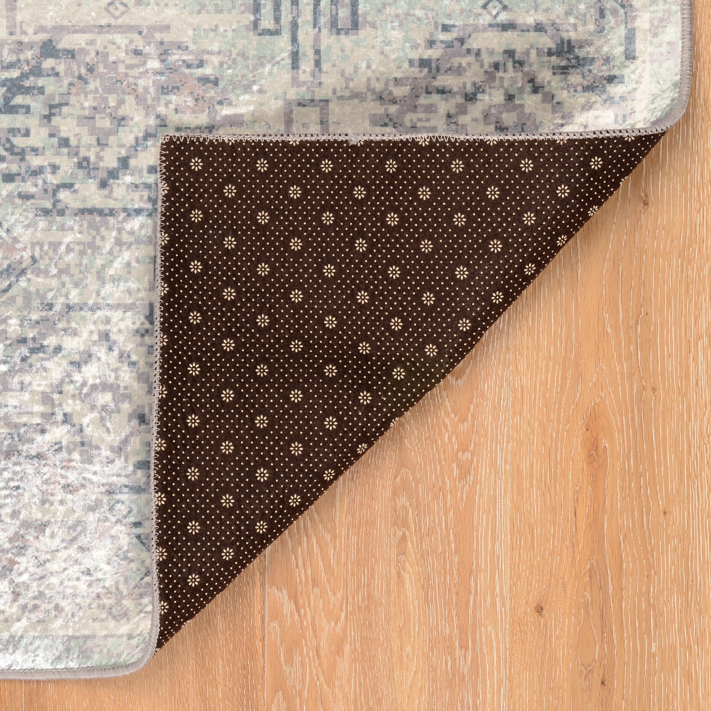 Linon RUGEM0971 rugs - View #3