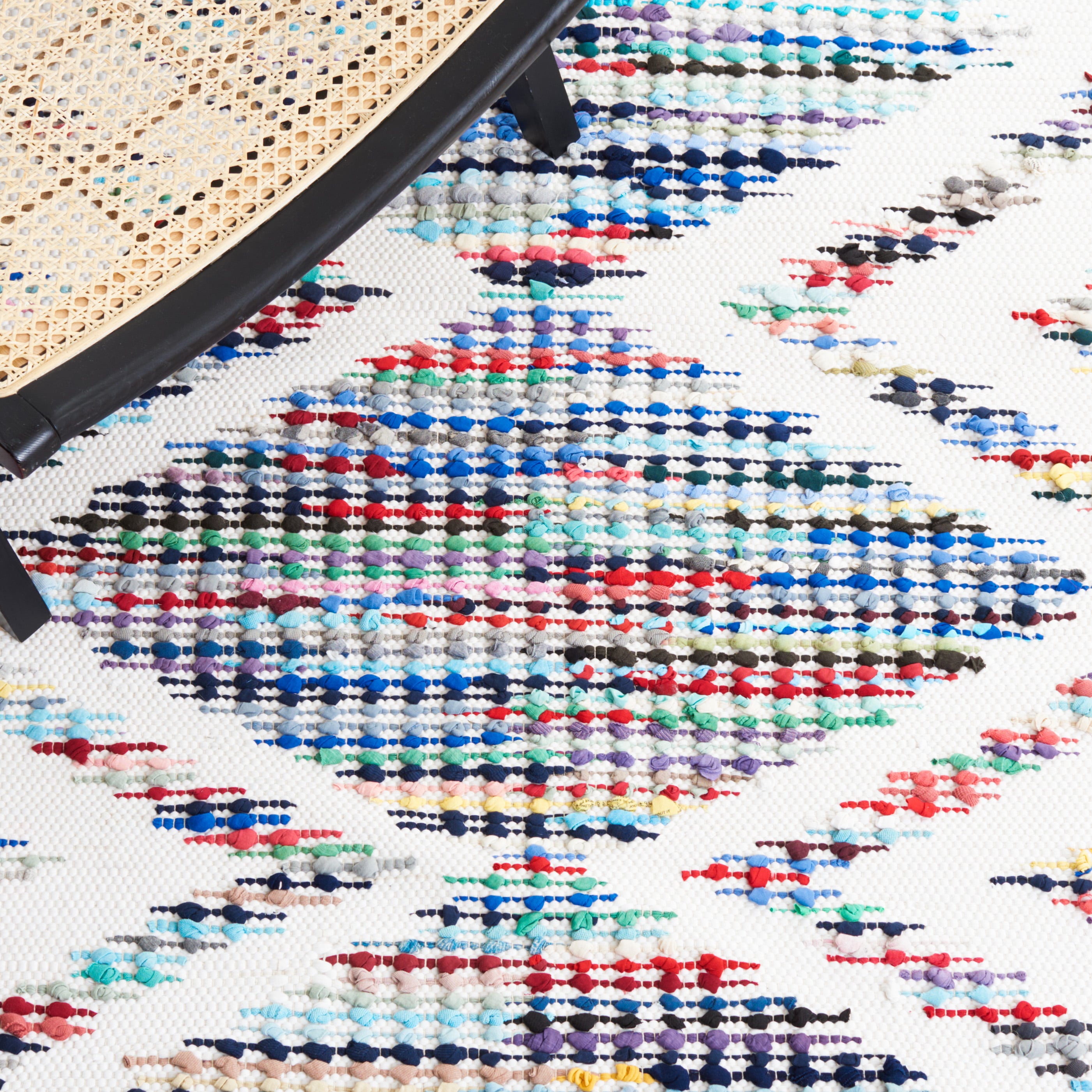 Ivory Coastal Essence Handwoven Cotton & Synthetic 8' x 10' Rug