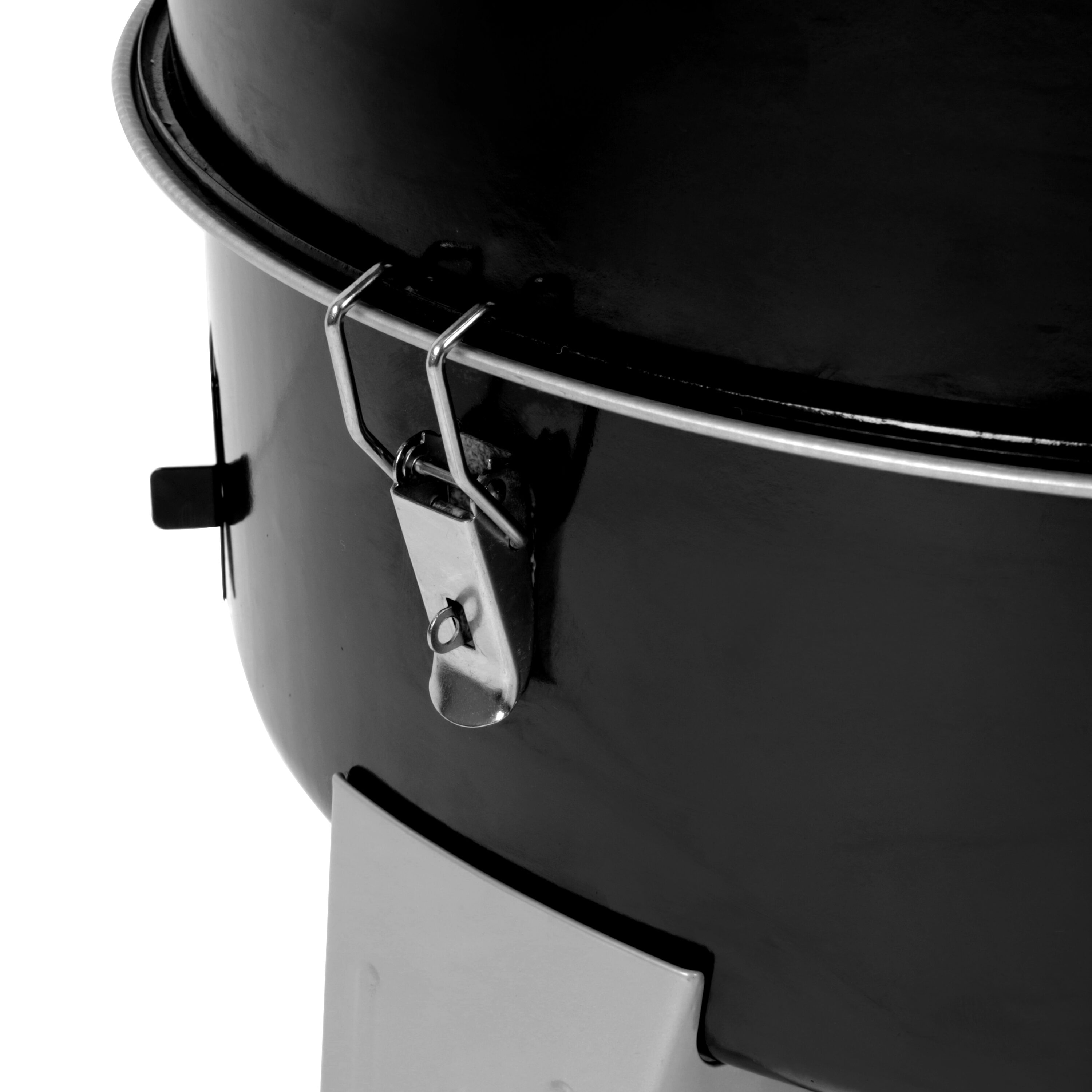 Master 564Sq in Black Vertical Charcoal Smoker in the Charcoal