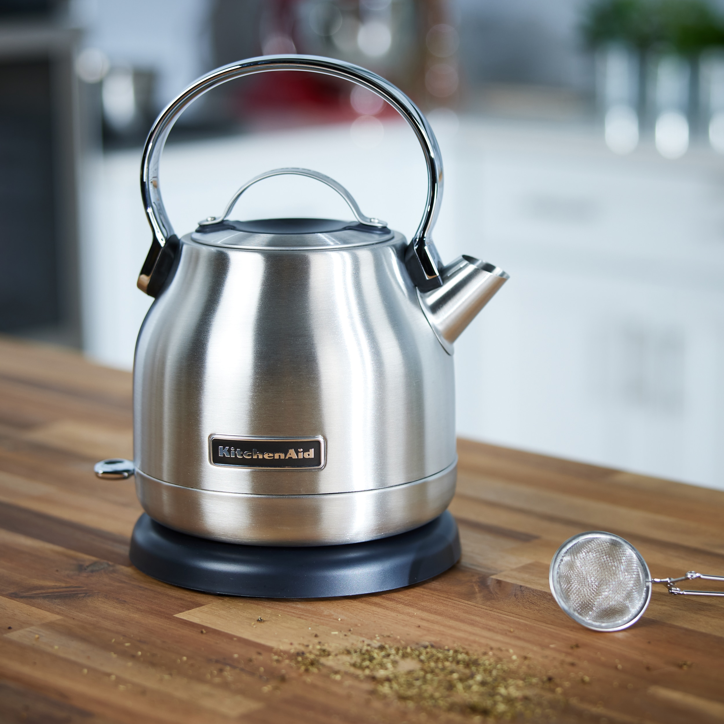 te Krage vært KitchenAid Stainless Steel 5-Cup Corded Manual Electric Kettle at Lowes.com