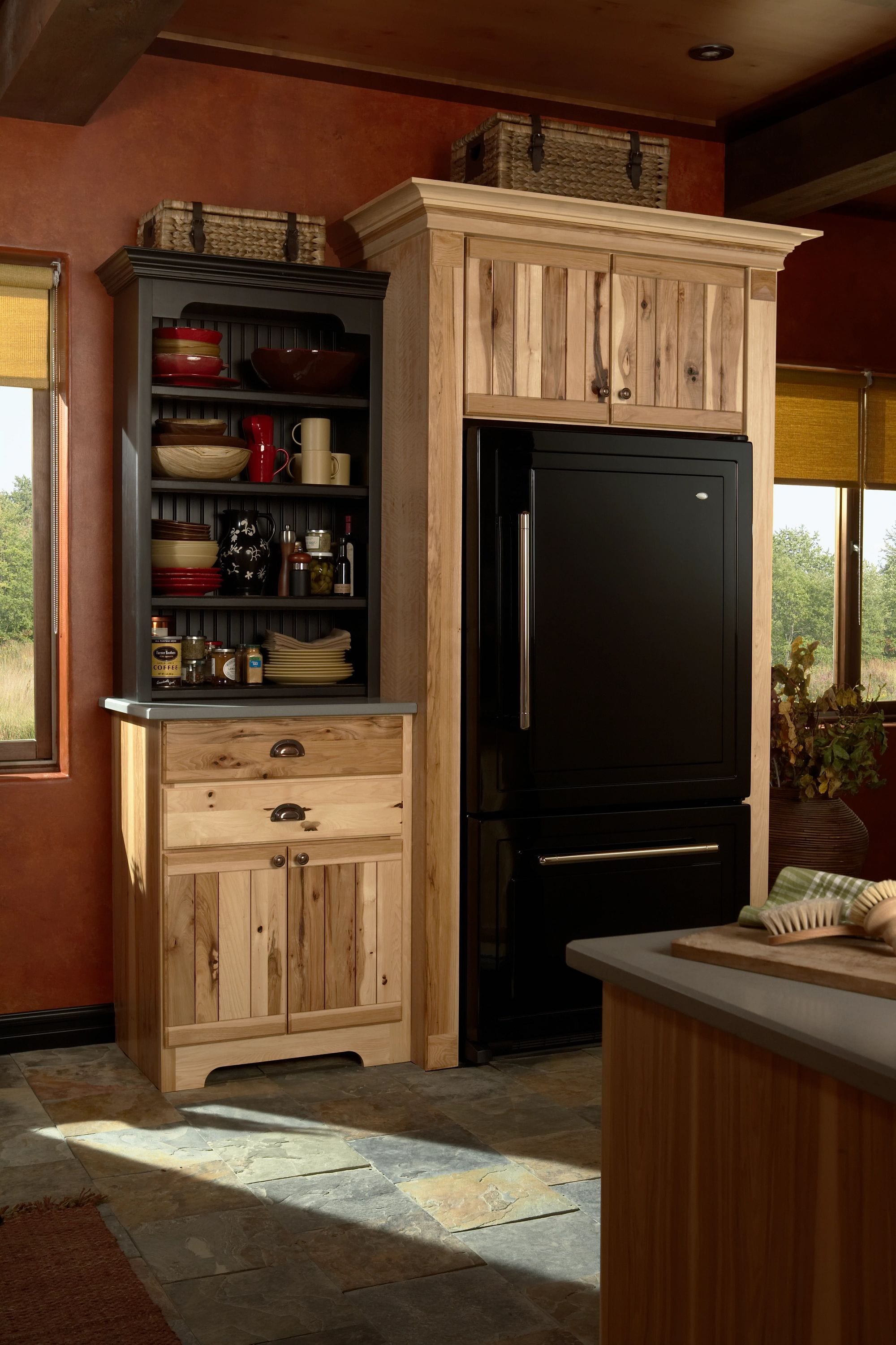 Schuler Cabinetry LKSCH.TAHO.HIK.NAT Cabinet-Samples - View #6