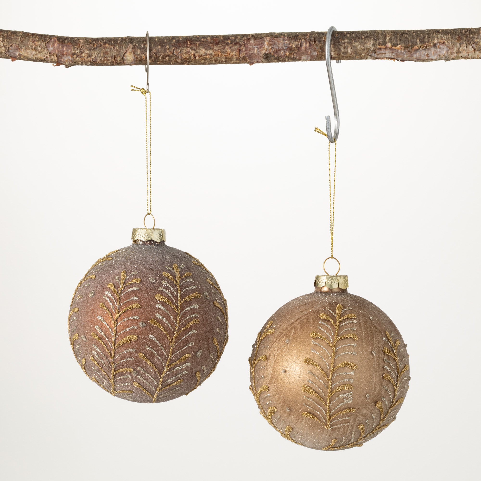 Sullivans OR10599 2 -Pack Multiple colors/finishes Leaf Standard Indoor Ornament set