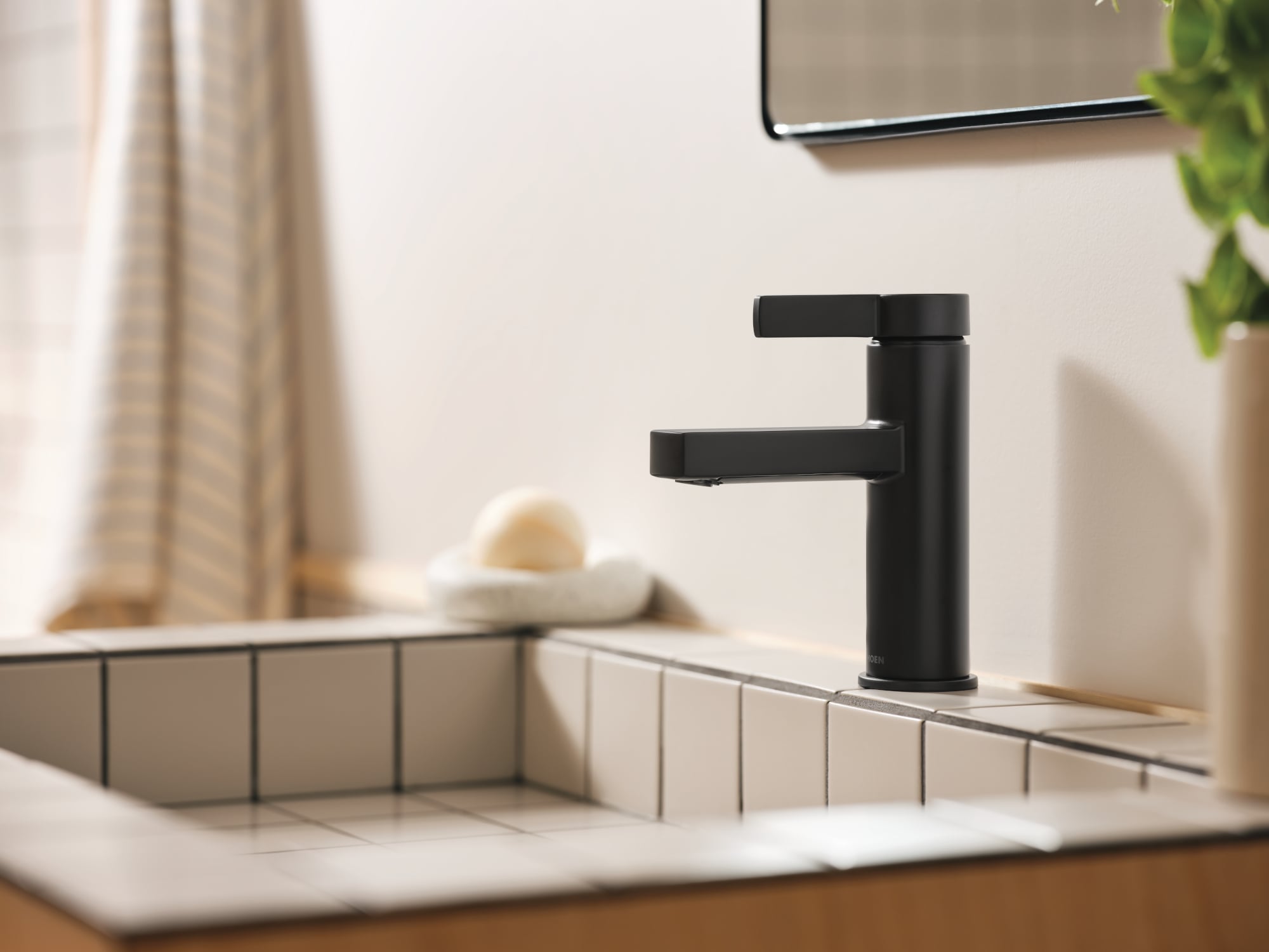 Moen Arlys offers one-handle matte black bathroom faucet