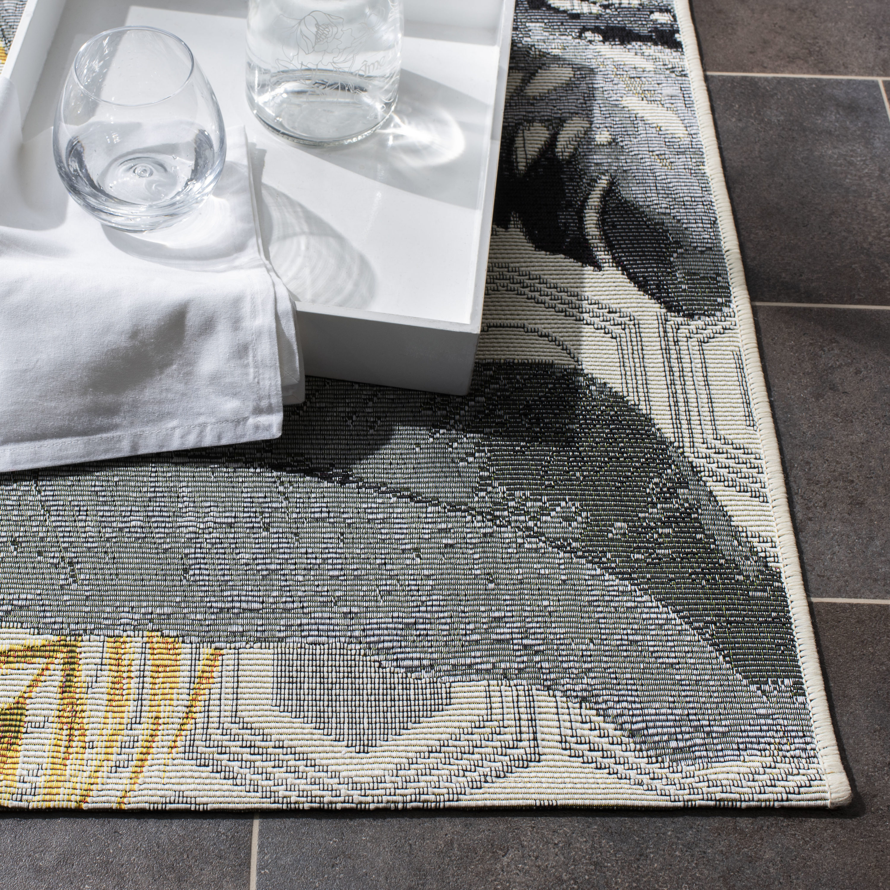 Safavieh BAR524F-8SQ rugs - View #3