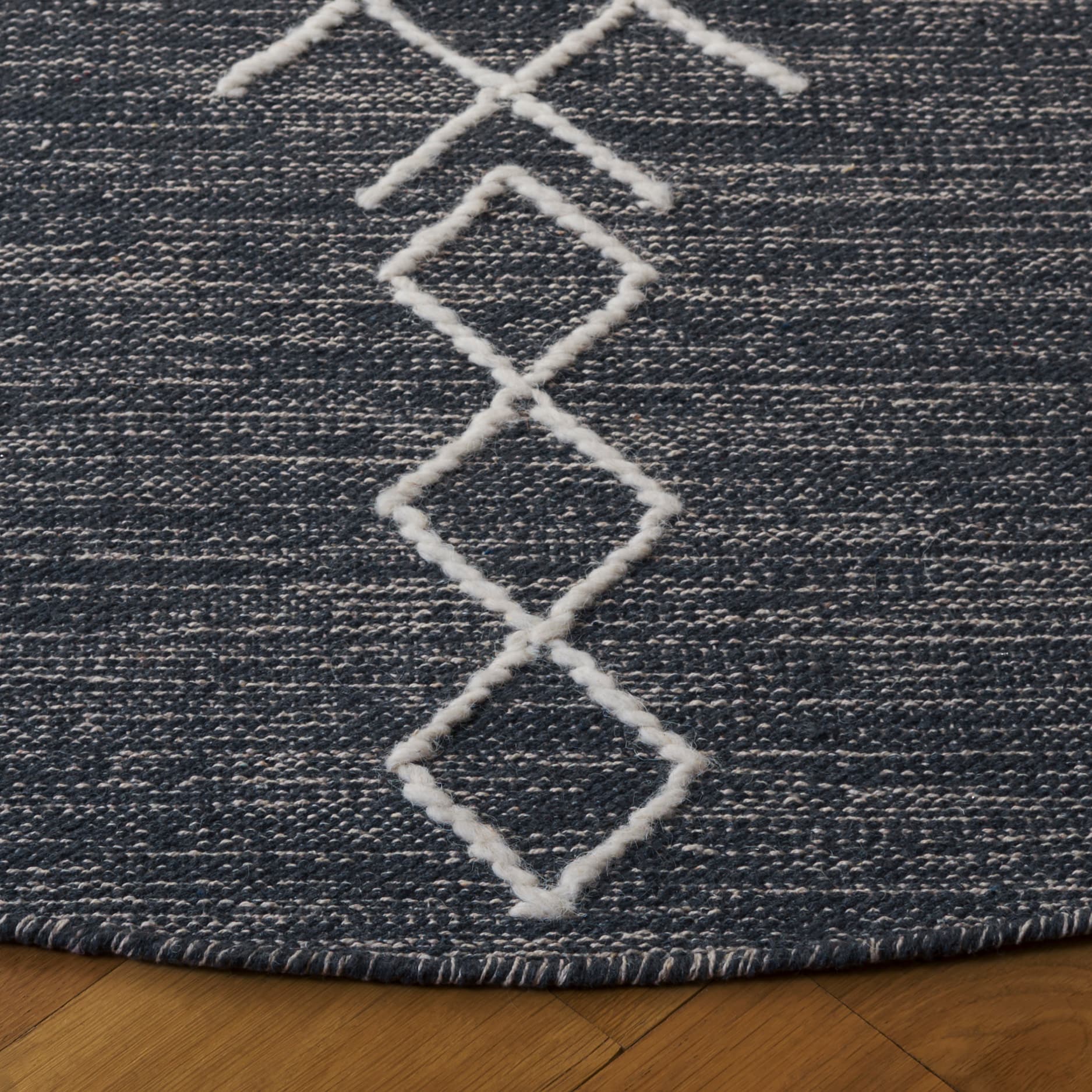 Safavieh KLM851H-6R rugs - View #3