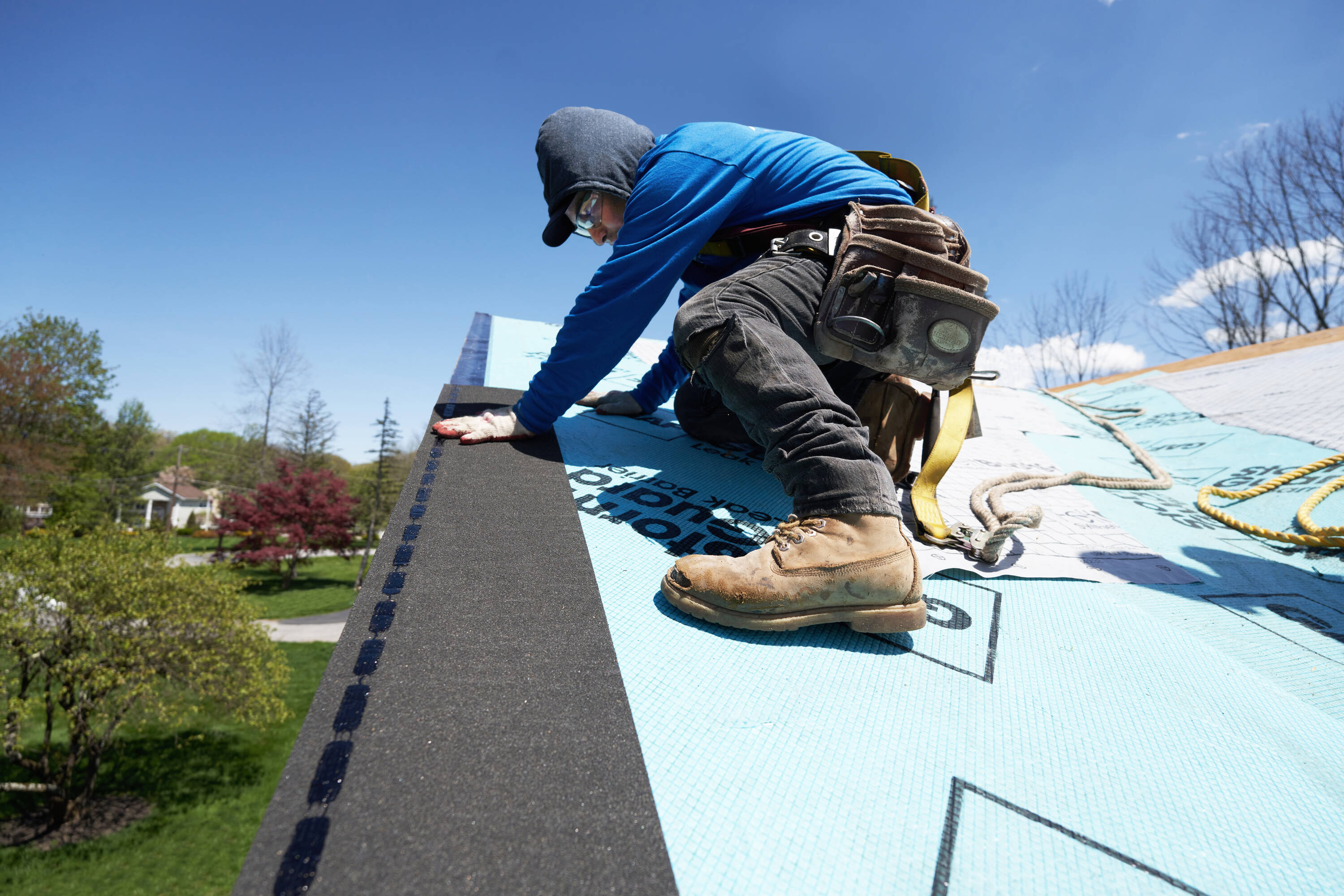 GAF QuickStart Black Starter Roof Shingles ( 33-lin ft per