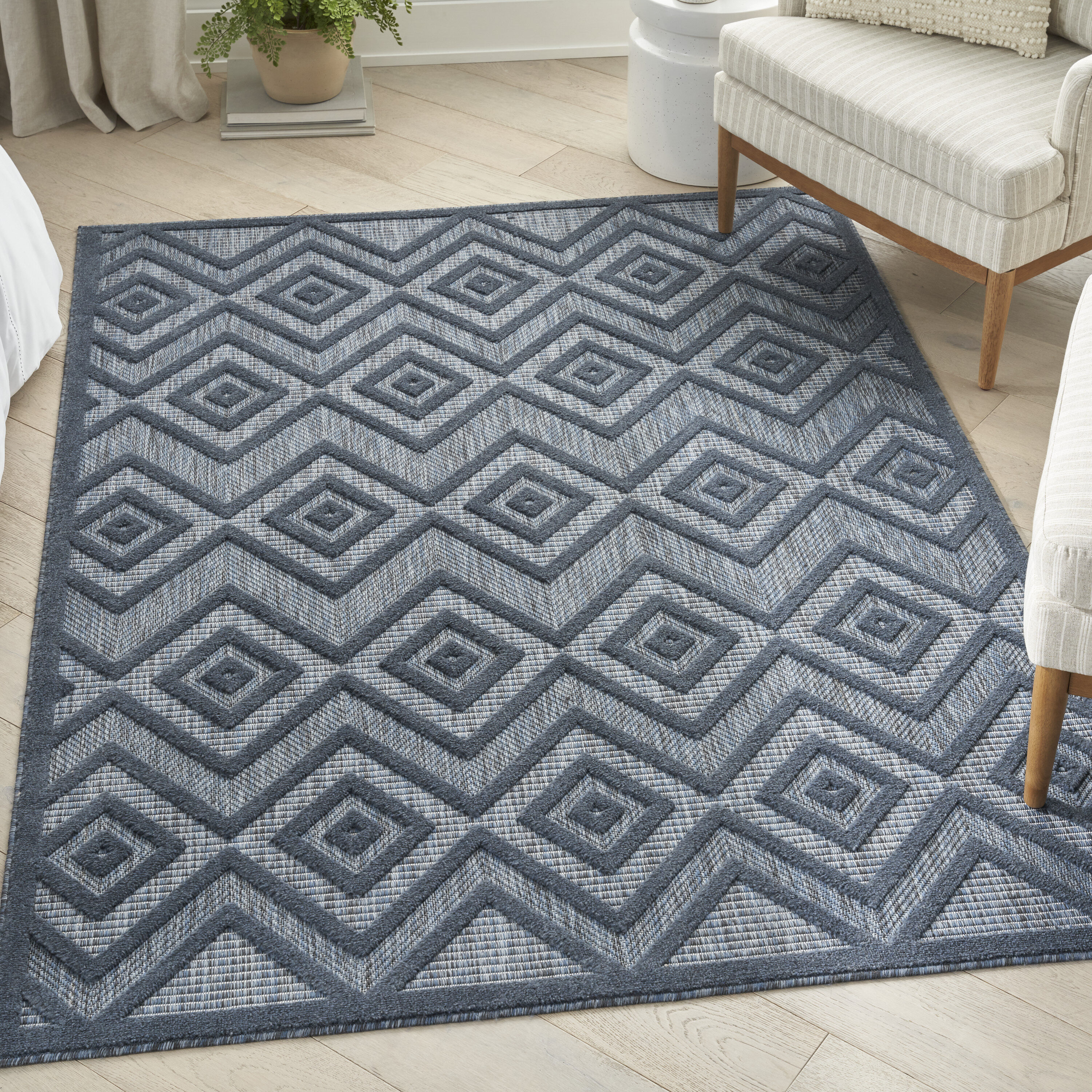 Nourison 099446043535 Versatile 4 x 6 (ft) Polypropylene Navy Blue Rectangular Indoor/Outdoor Geometric Area rug