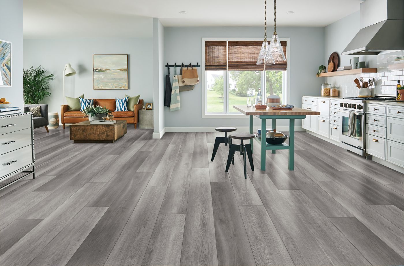 Armstrong Flooring Empower Harbor Seal 9-in Wide x 7-mm Thick Waterproof Interlocking Luxury Vinyl Plank Flooring (18.19-sq ft)
