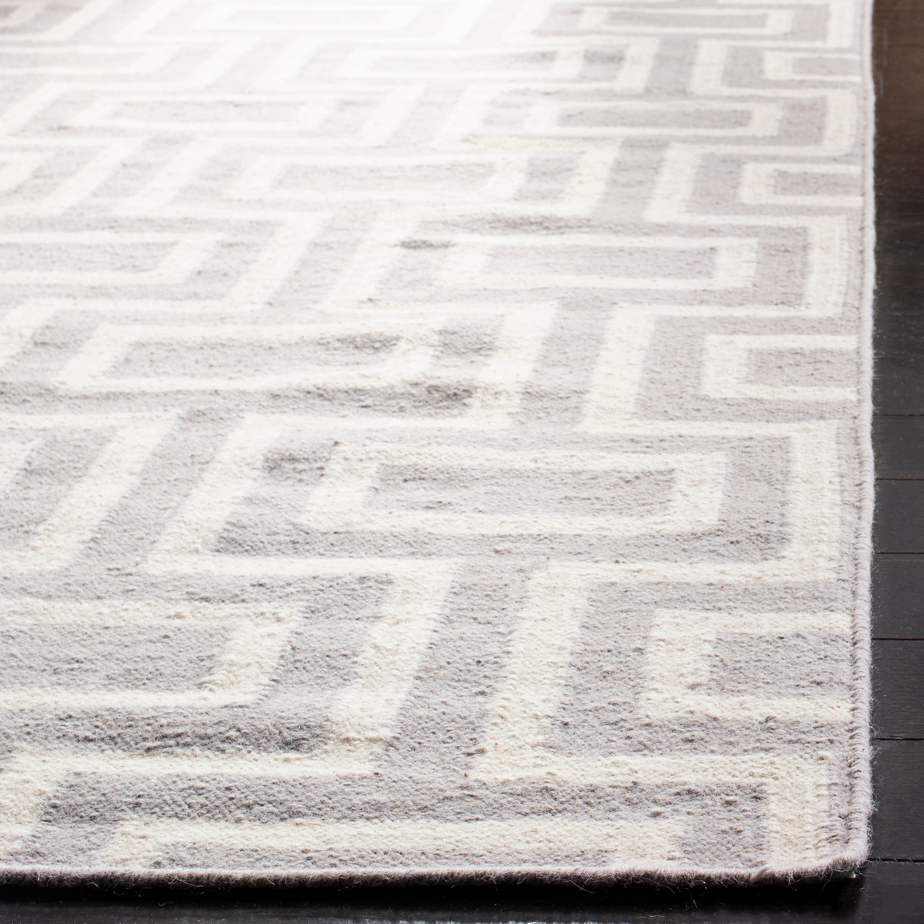 Safavieh DHU562B-28 rugs - View #3