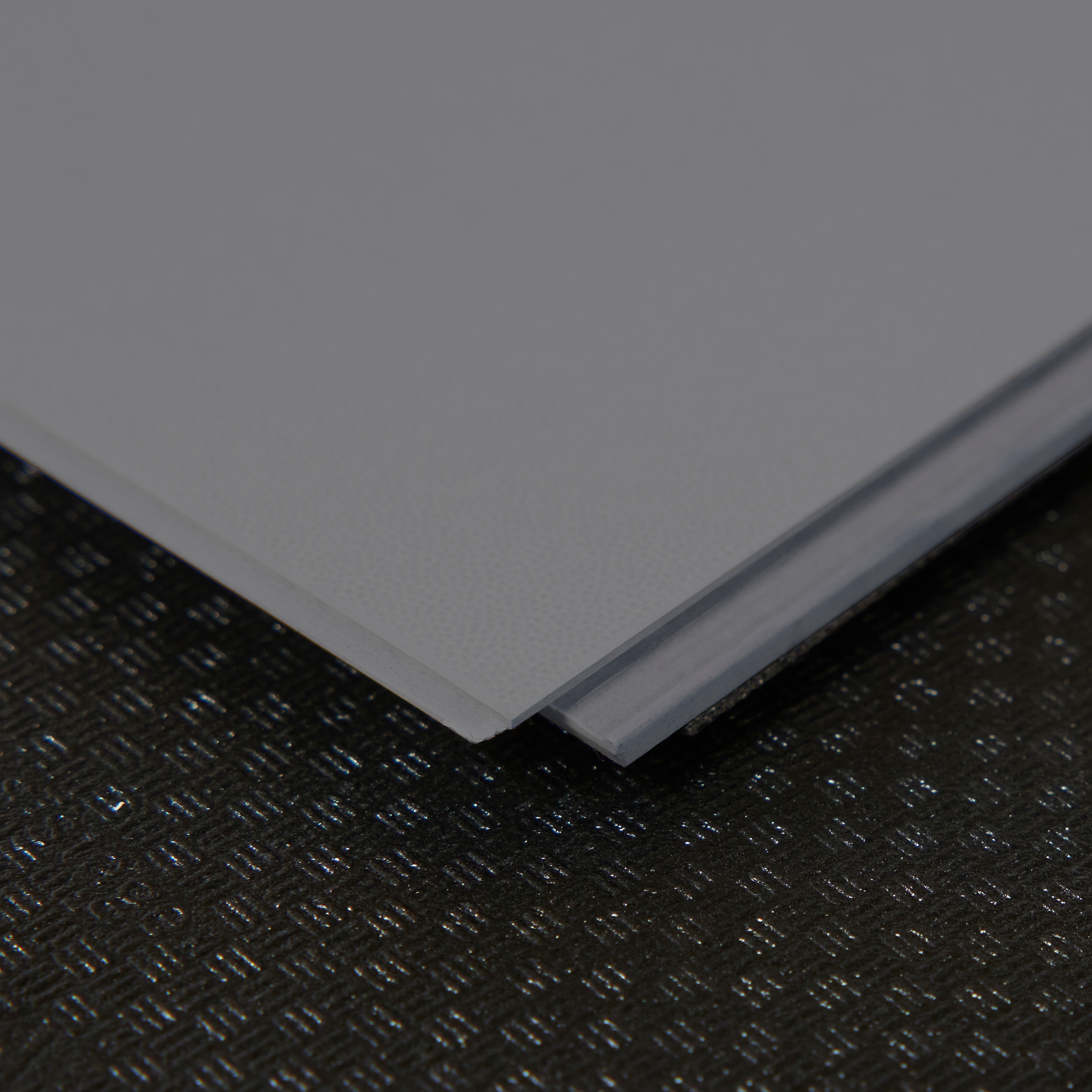 Lucida USA MO-211 Vinyl-Plank - View #2