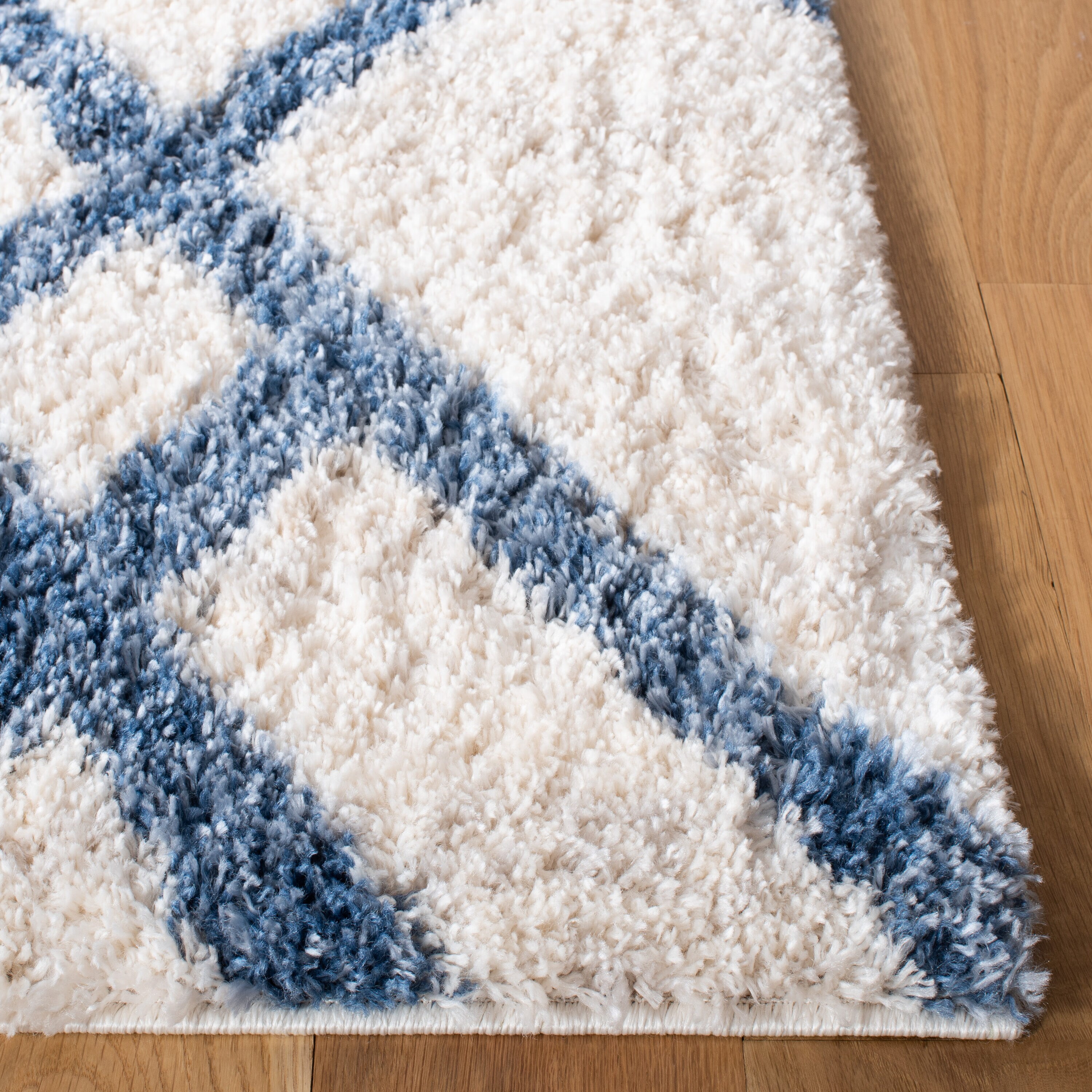 Safavieh BER214B-7SQ rugs - View #2