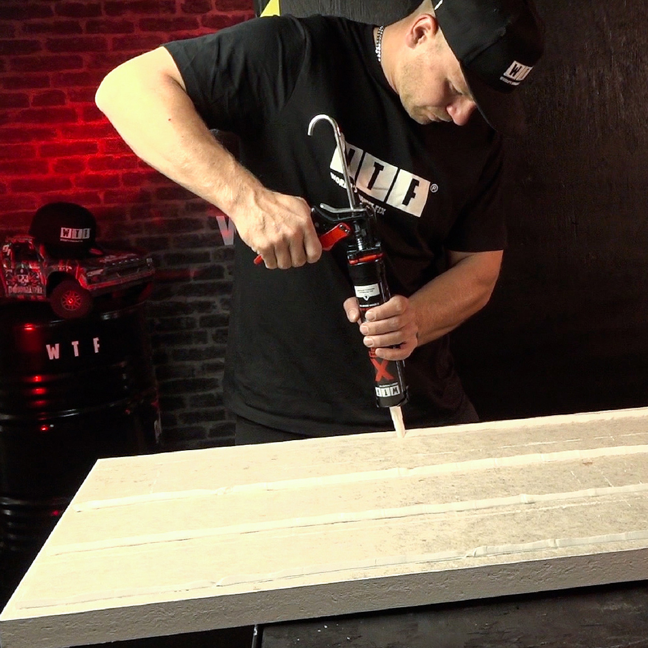 WTF 099141 Caulk-Guns - View #7