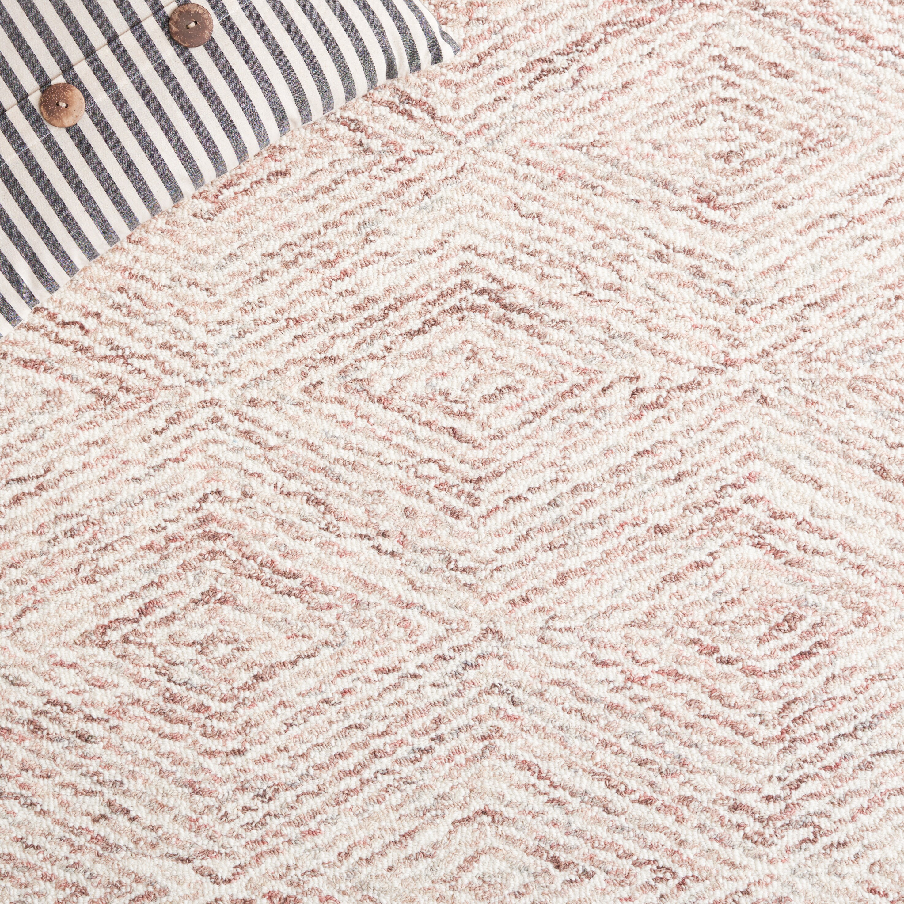 Safavieh EBN901P-4 rugs - View #4