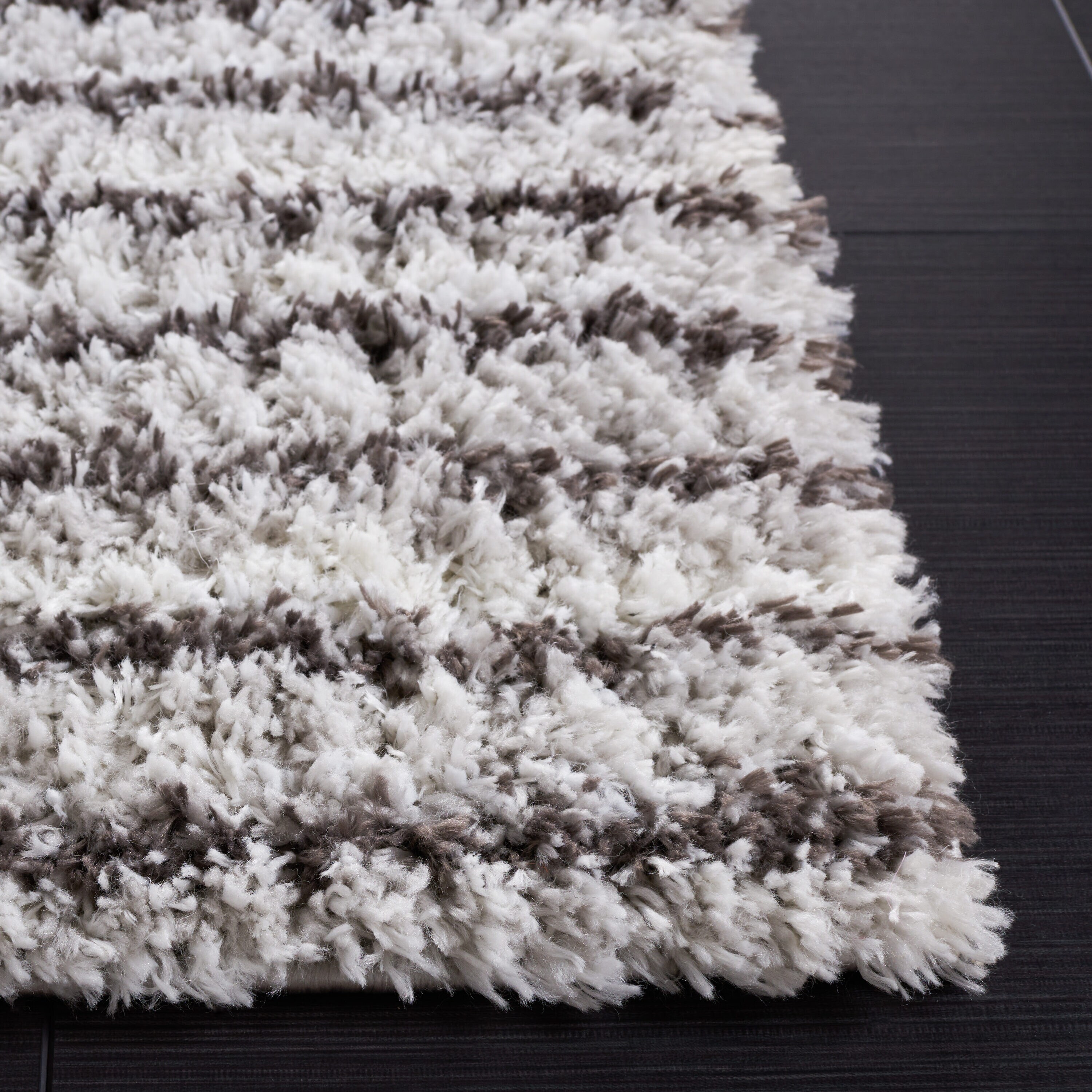 Safavieh BER545F-5 rugs - View #3