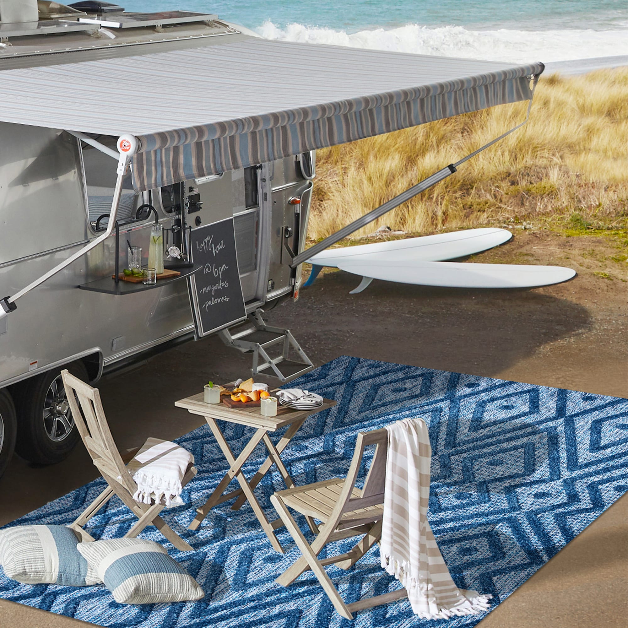 Navy Diamond Flat Woven Indoor/Outdoor Area Rug
