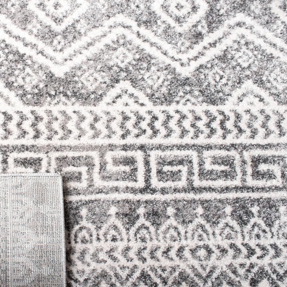 Safavieh TUN737Z-9 rugs - View #4